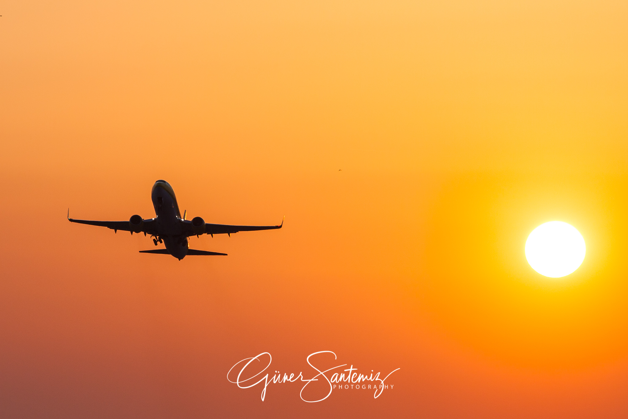 Sonnenuntergang am Flughafen