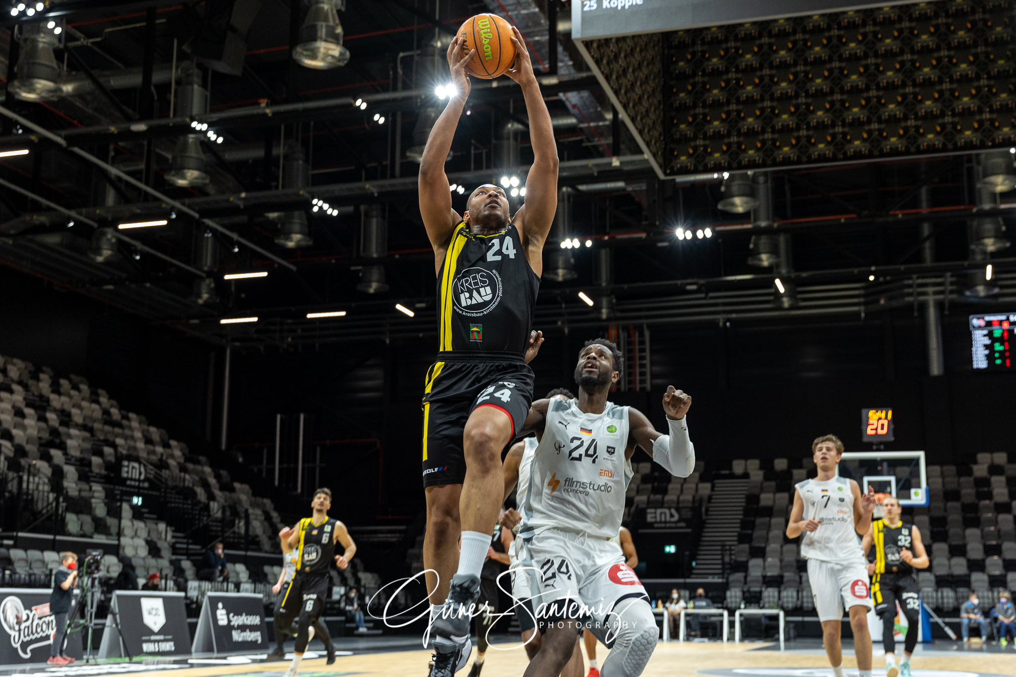 Nuernberg Falcons BC vs. VfL Kirchheim Knights - Basketball - 2.