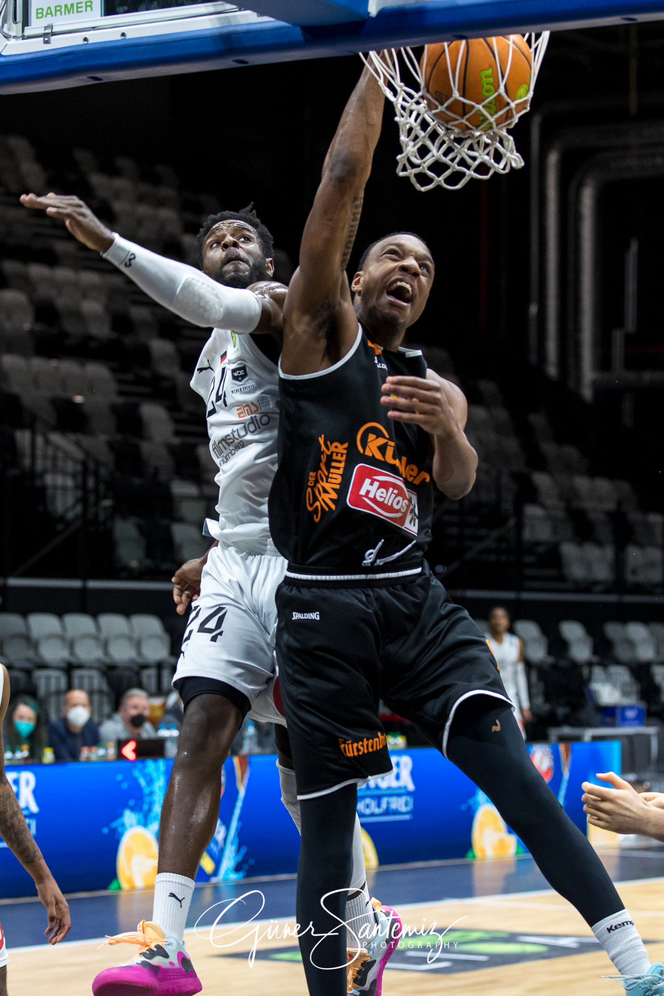 Nuernberg Falcons BC vs. wiha Panthers Schwenningen - Basketball