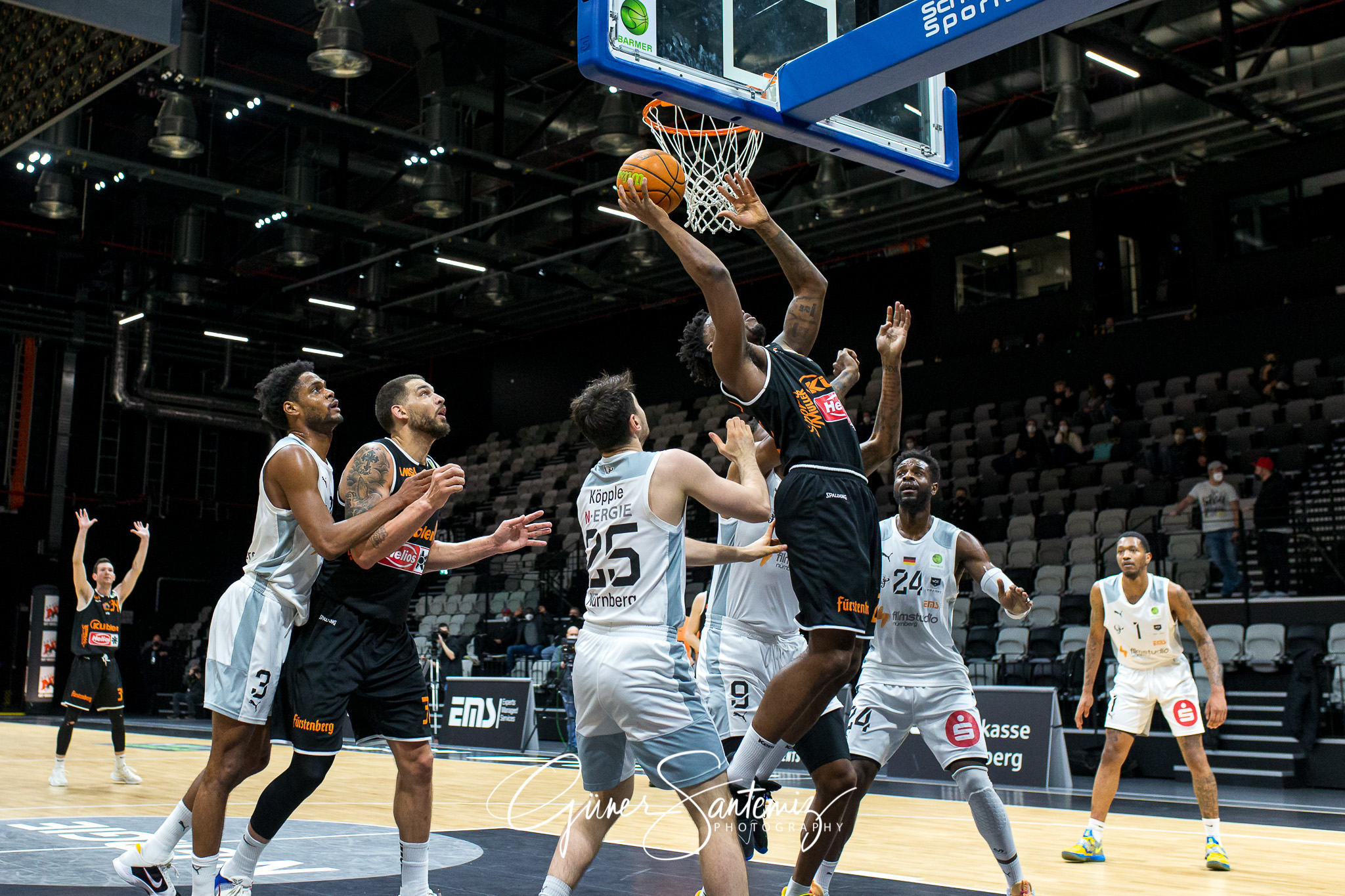 Nuernberg Falcons BC vs. wiha Panthers Schwenningen - Basketball