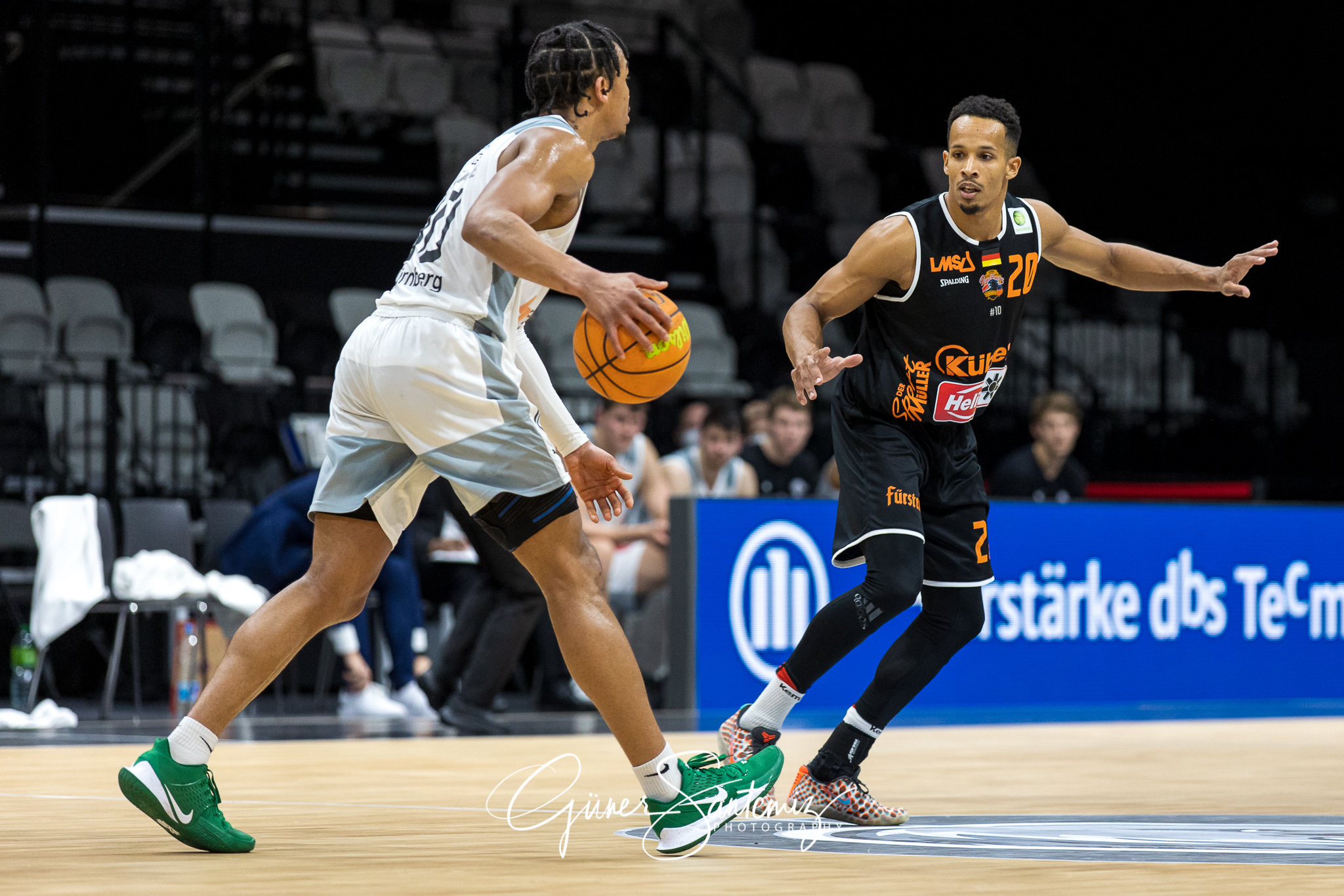 Nuernberg Falcons BC vs. wiha Panthers Schwenningen - Basketball