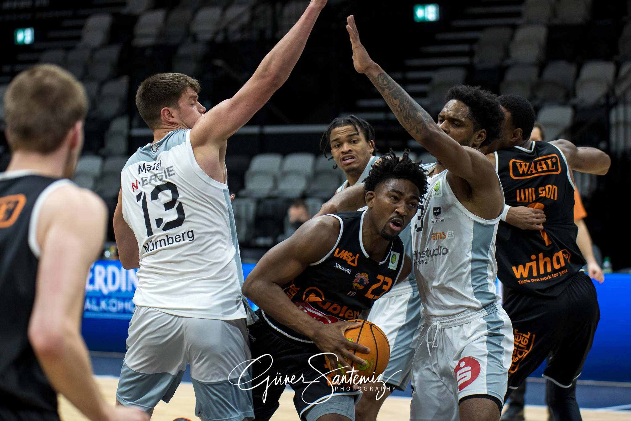 Nuernberg Falcons BC vs. wiha Panthers Schwenningen - Basketball