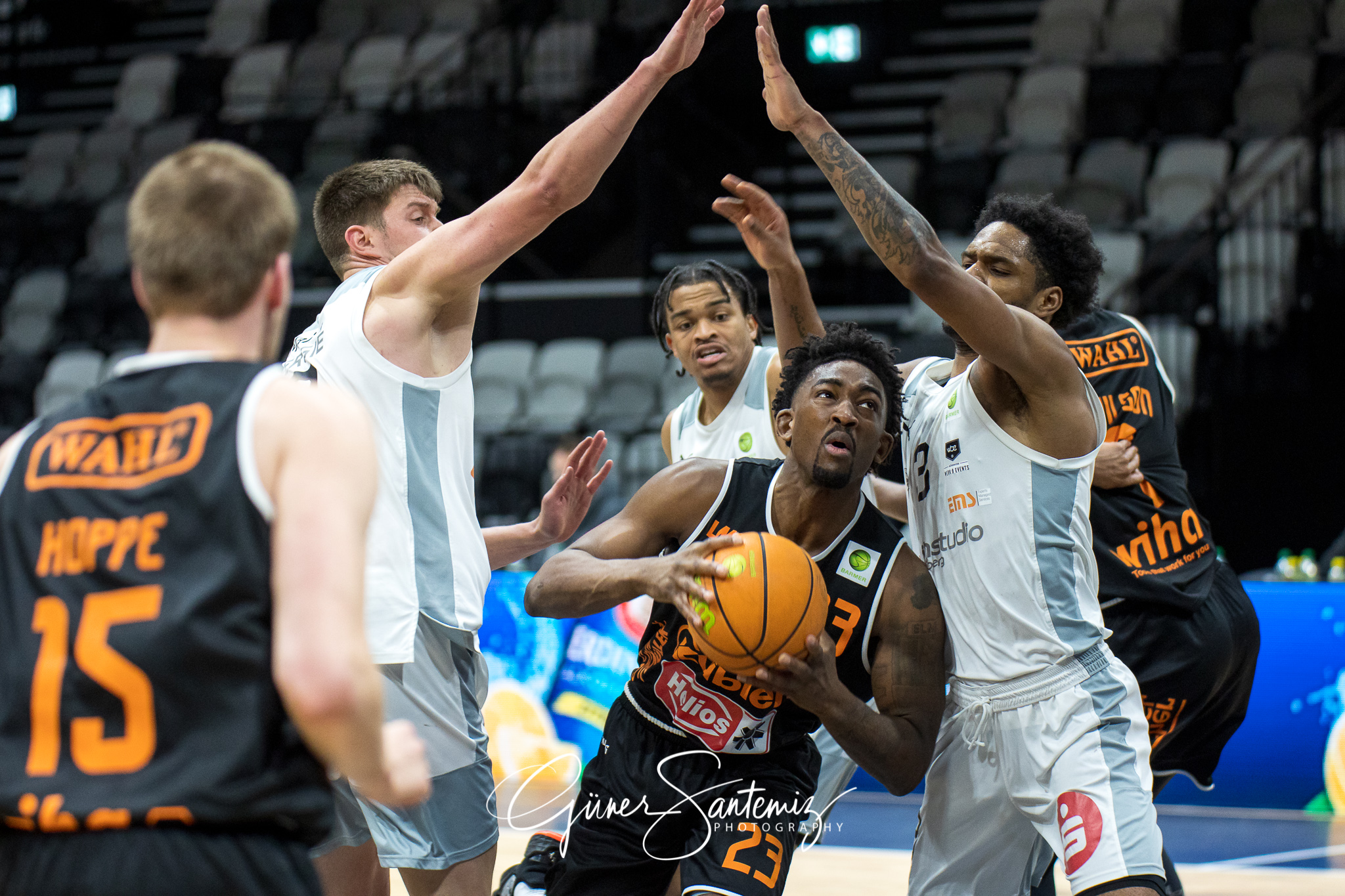 Nuernberg Falcons BC vs. wiha Panthers Schwenningen - Basketball