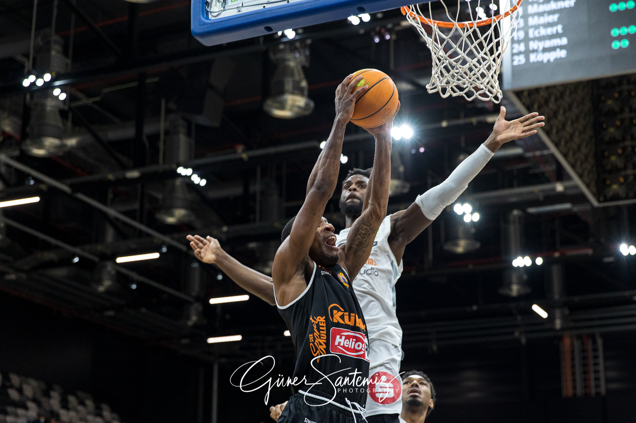 Nuernberg Falcons BC vs. wiha Panthers Schwenningen - Basketball