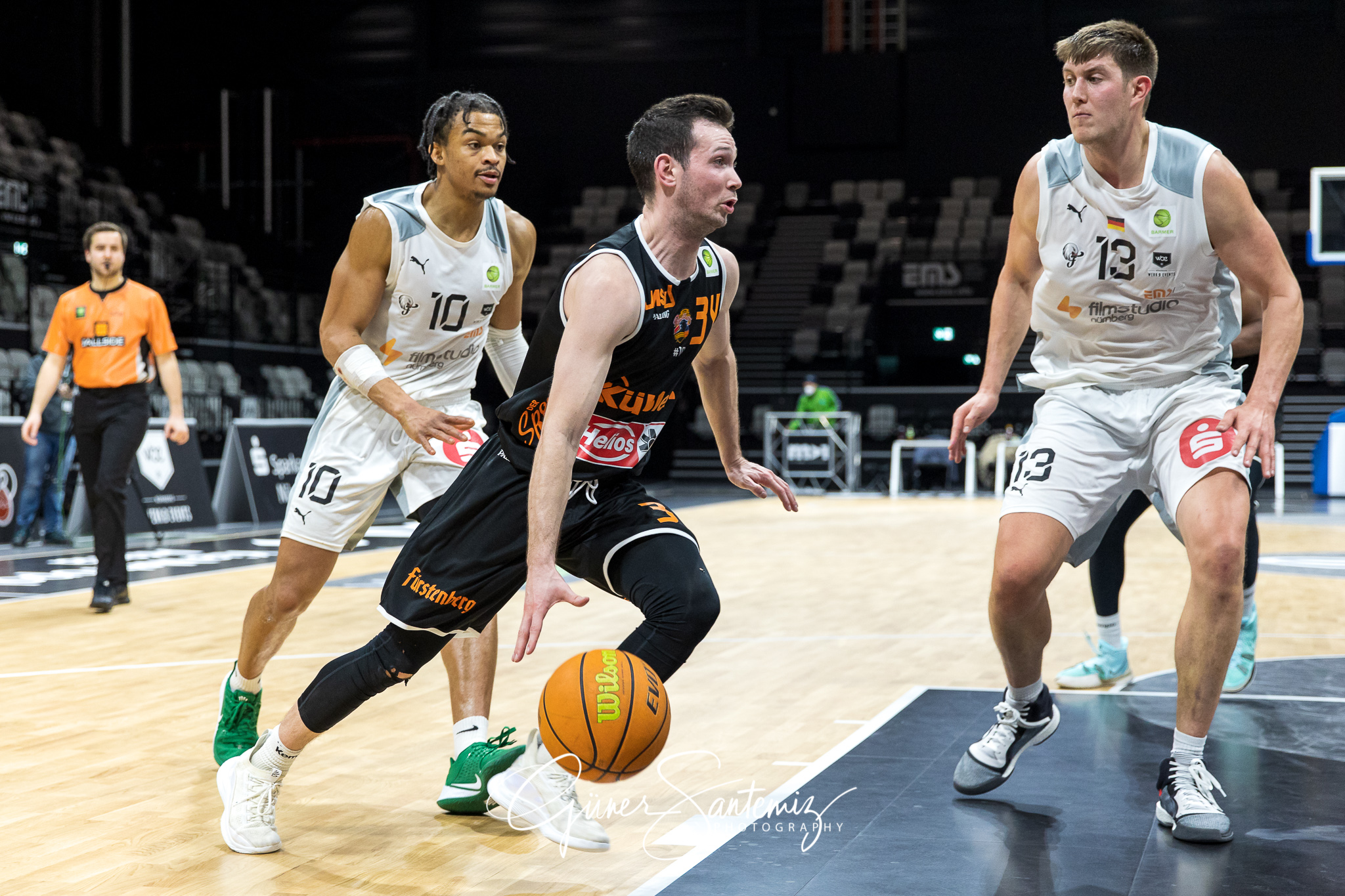 Nuernberg Falcons BC vs. wiha Panthers Schwenningen - Basketball