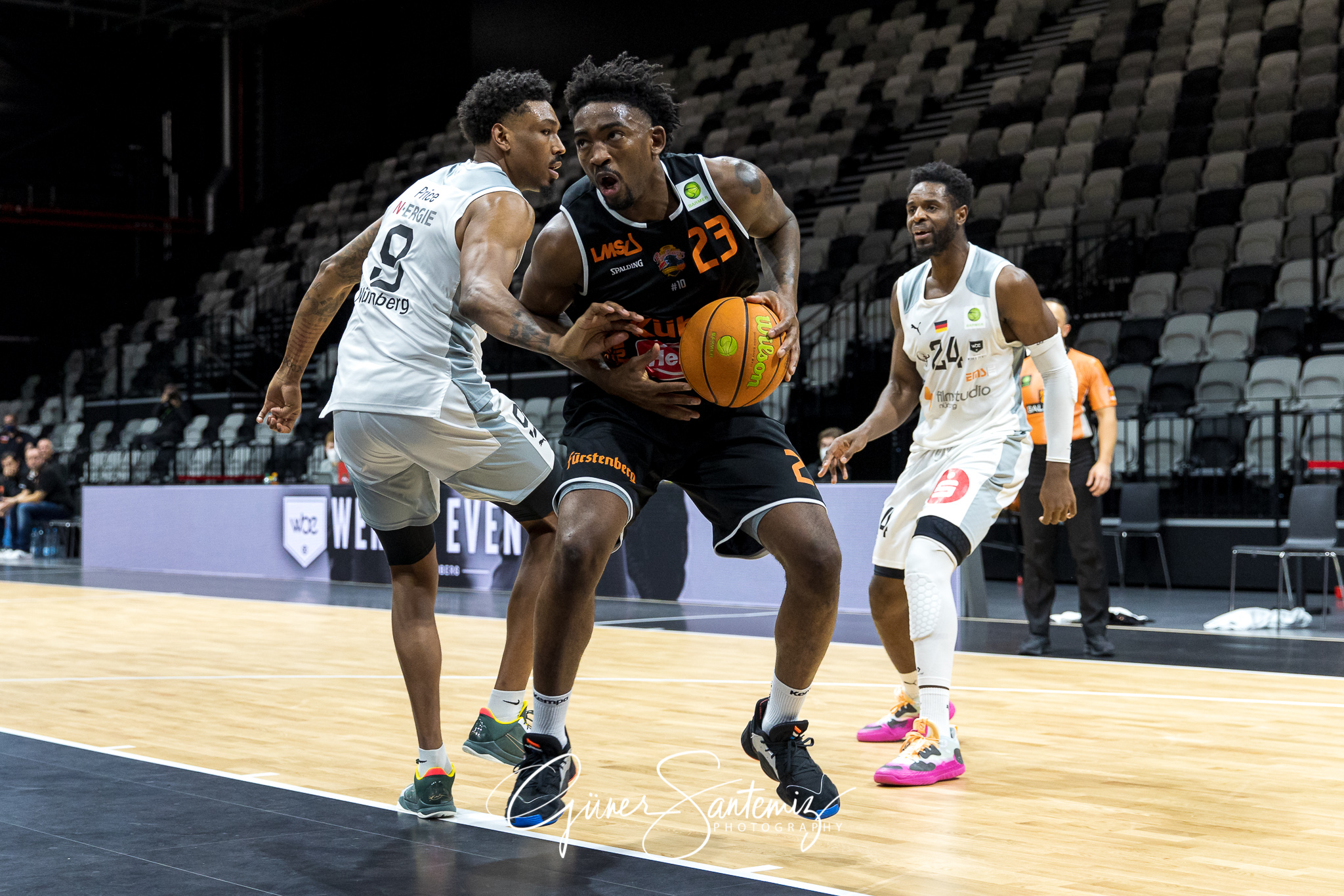 Nuernberg Falcons BC vs. wiha Panthers Schwenningen - Basketball