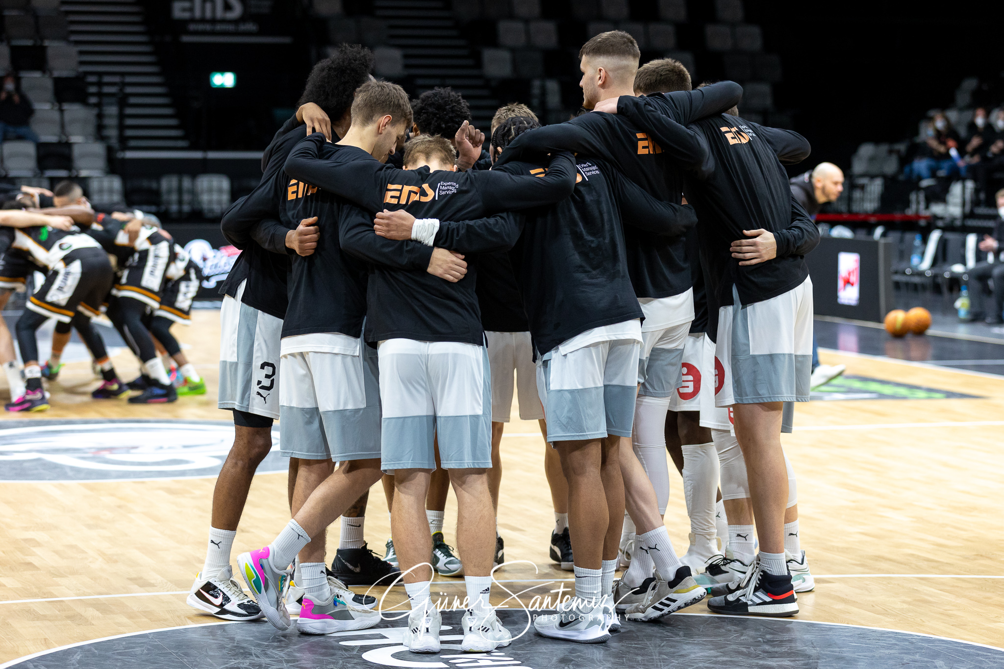 Nuernberg Falcons BC vs. Itzehoe Eagles - Basketball - 2. Bundes