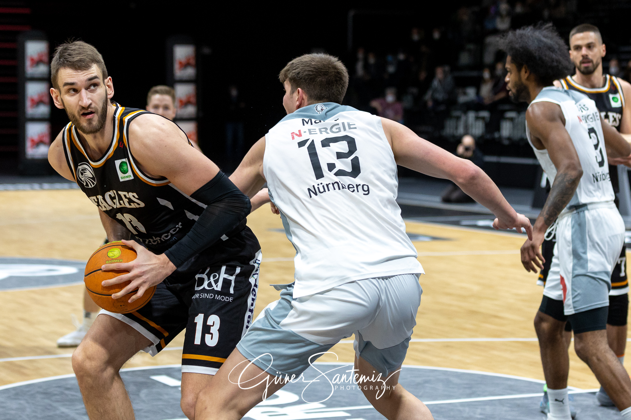 Nuernberg Falcons BC vs. Itzehoe Eagles - Basketball - 2. Bundes