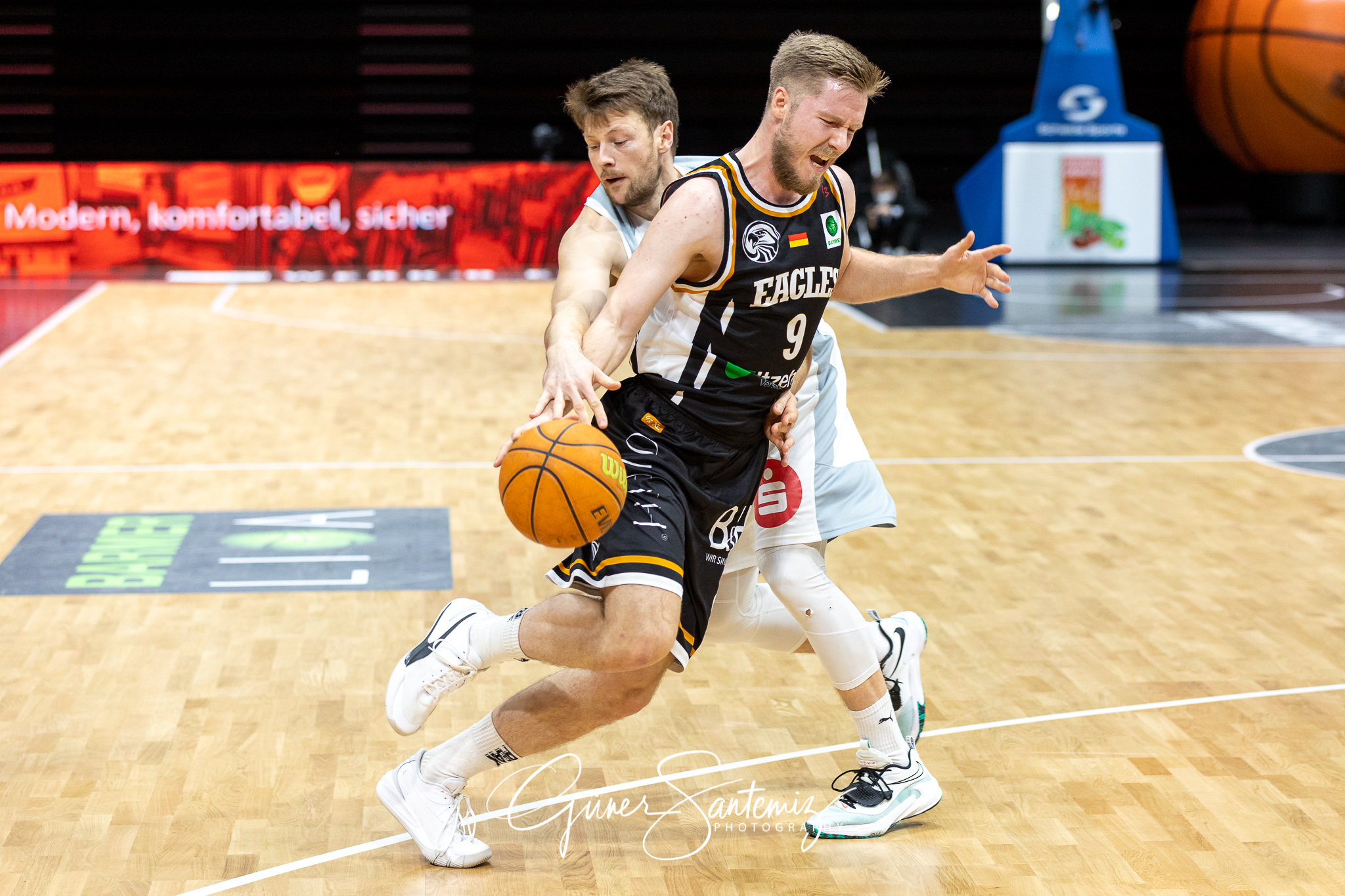Nuernberg Falcons BC vs. Itzehoe Eagles - Basketball - 2. Bundes