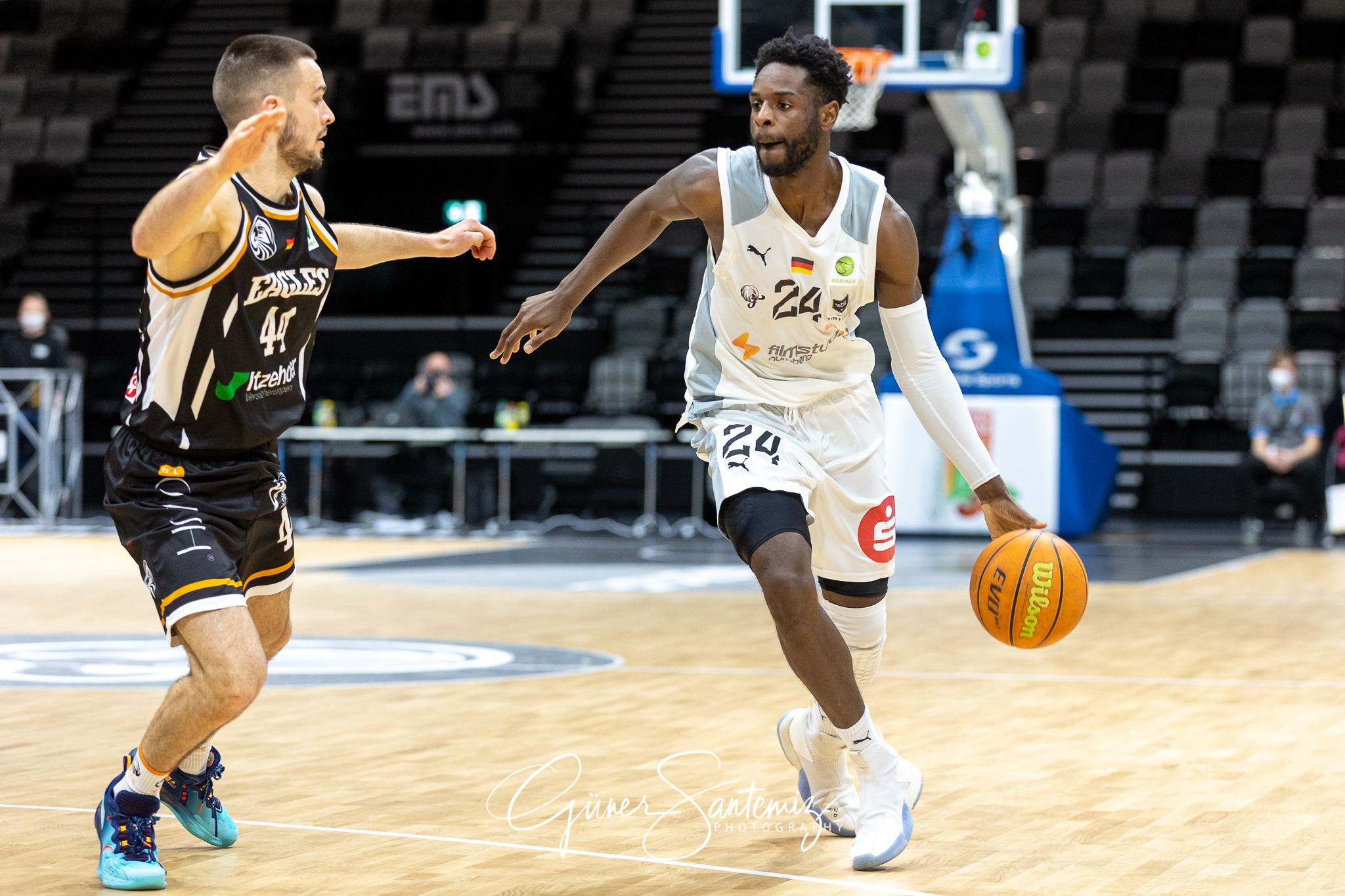 Nuernberg Falcons BC vs. Itzehoe Eagles - Basketball - 2. Bundes