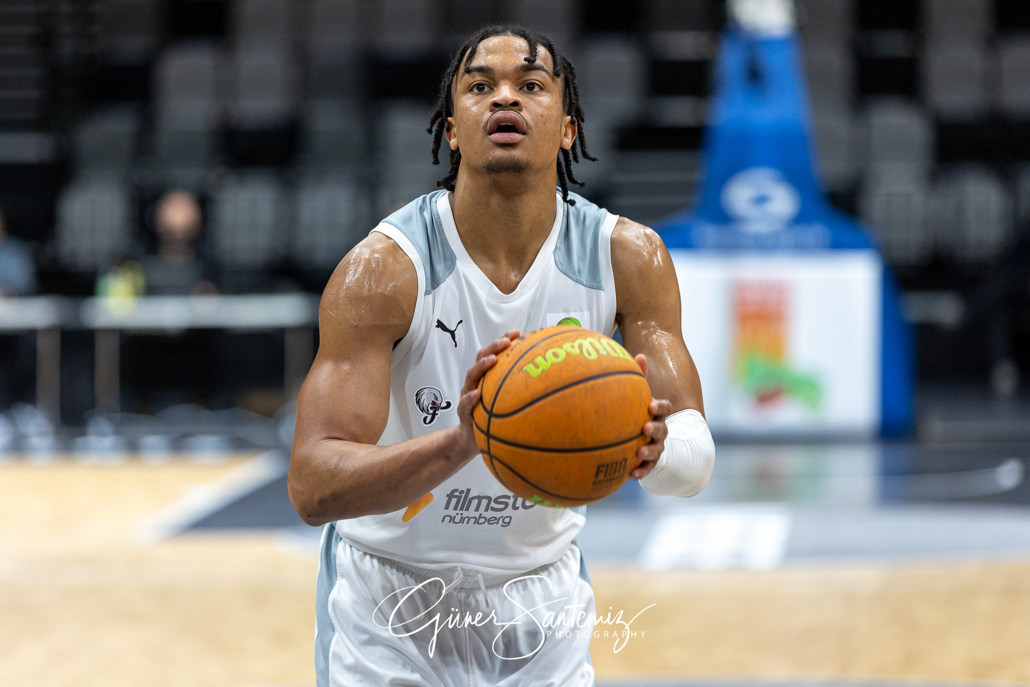 Nuernberg Falcons BC vs. Itzehoe Eagles - Basketball - 2. Bundes