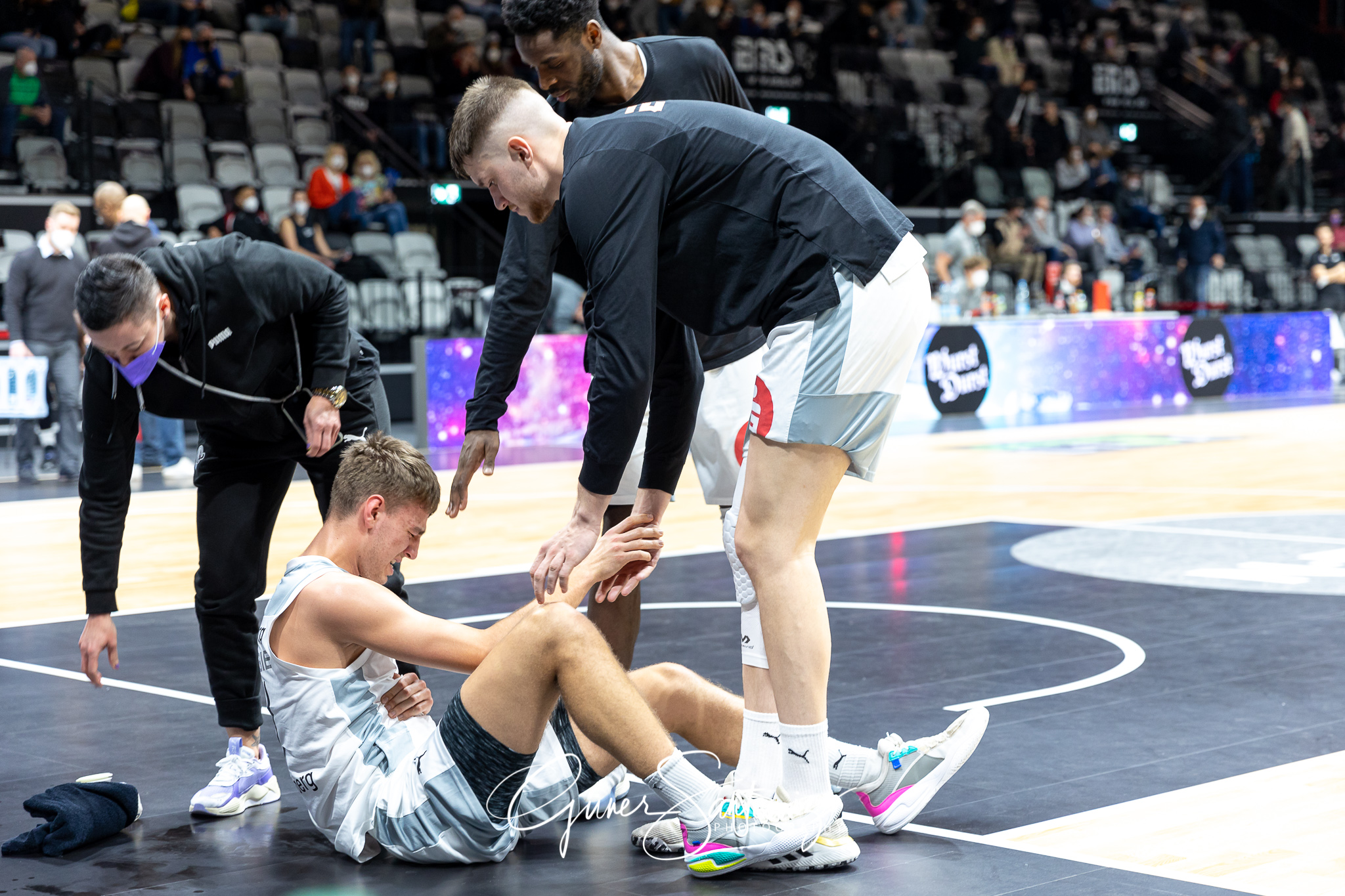 Nuernberg Falcons BC vs. Itzehoe Eagles - Basketball - 2. Bundes