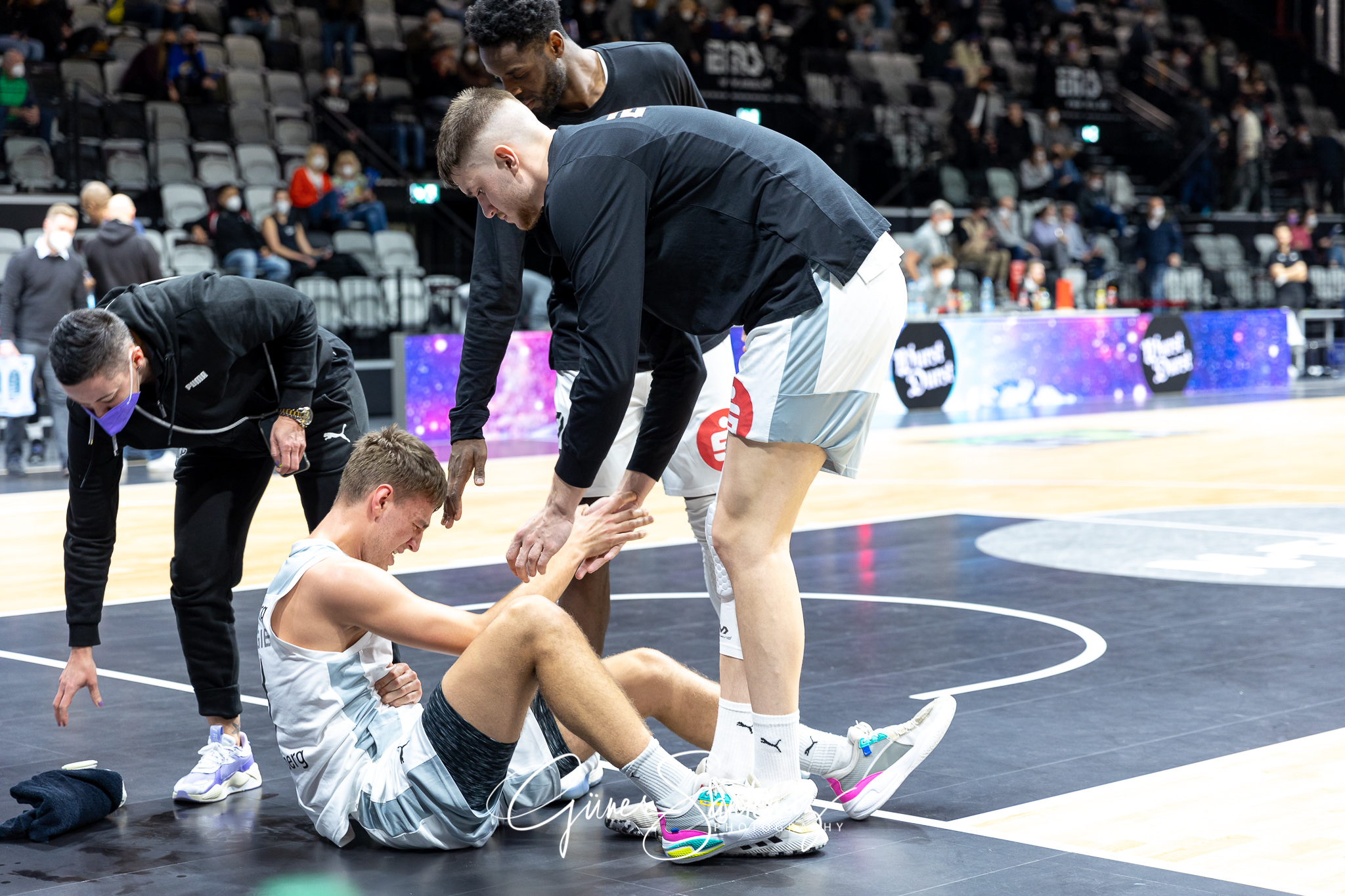 Nuernberg Falcons BC vs. Itzehoe Eagles - Basketball - 2. Bundes