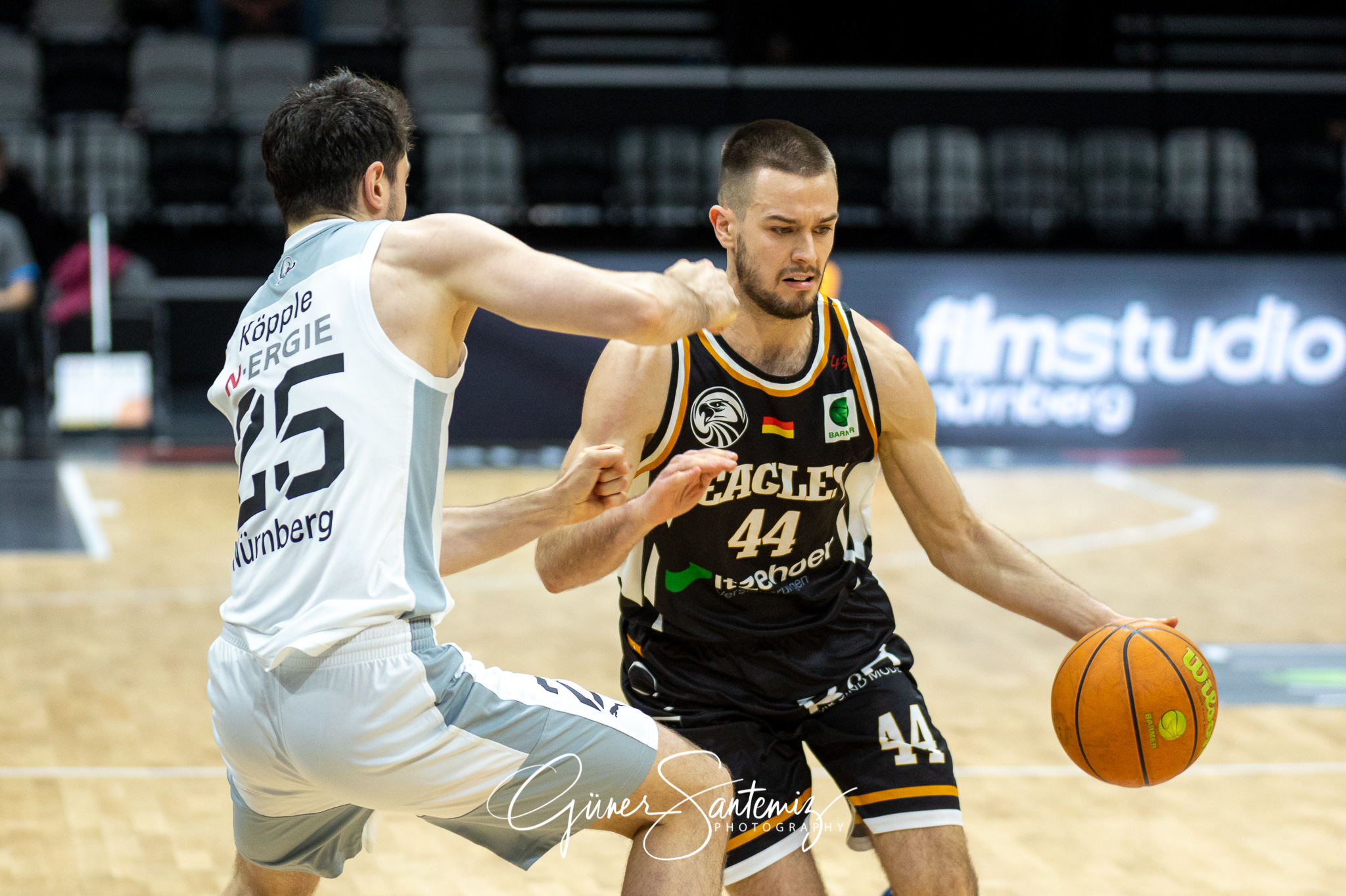 Nuernberg Falcons BC vs. Itzehoe Eagles - Basketball - 2. Bundes