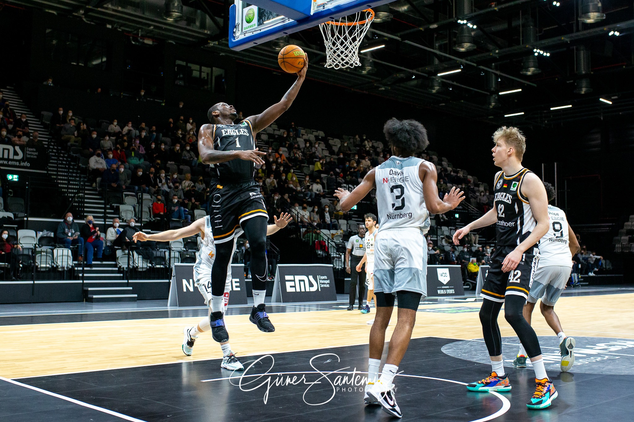 Nuernberg Falcons BC vs. Itzehoe Eagles - Basketball - 2. Bundes