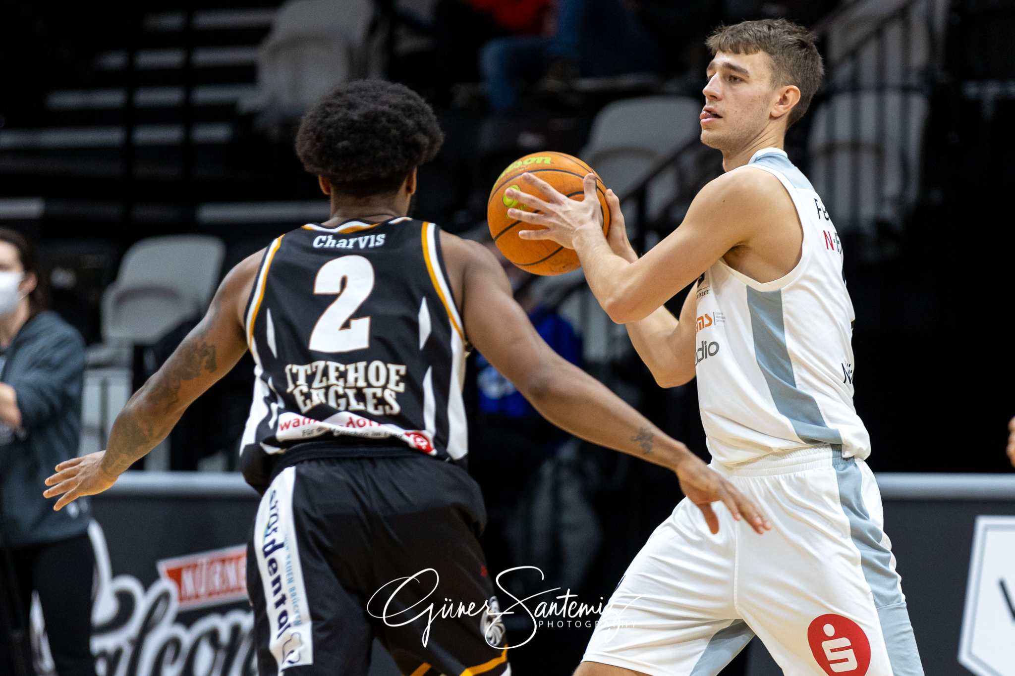 Nuernberg Falcons BC vs. Itzehoe Eagles - Basketball - 2. Bundes