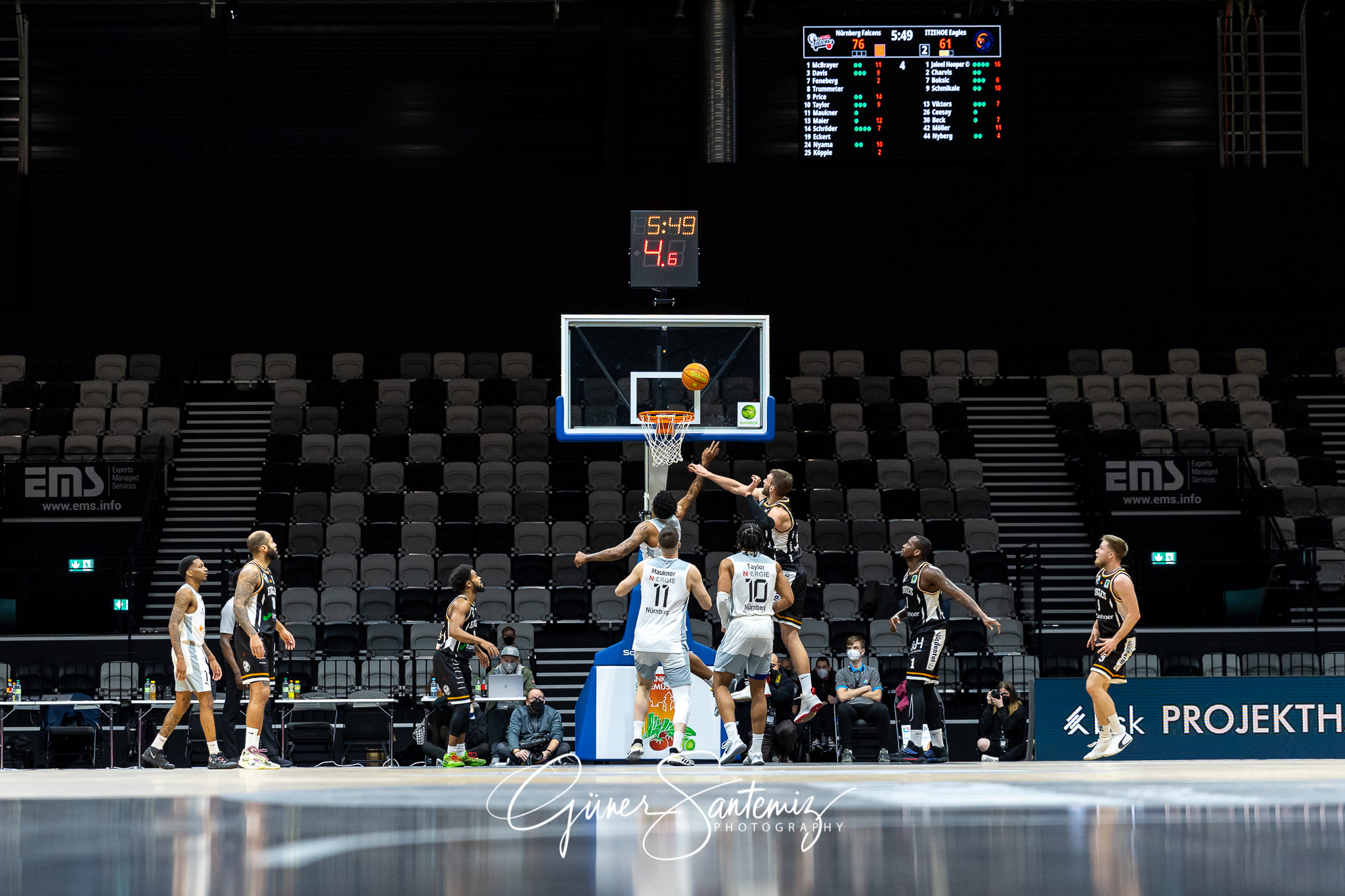 Nuernberg Falcons BC vs. Itzehoe Eagles - Basketball - 2. Bundes