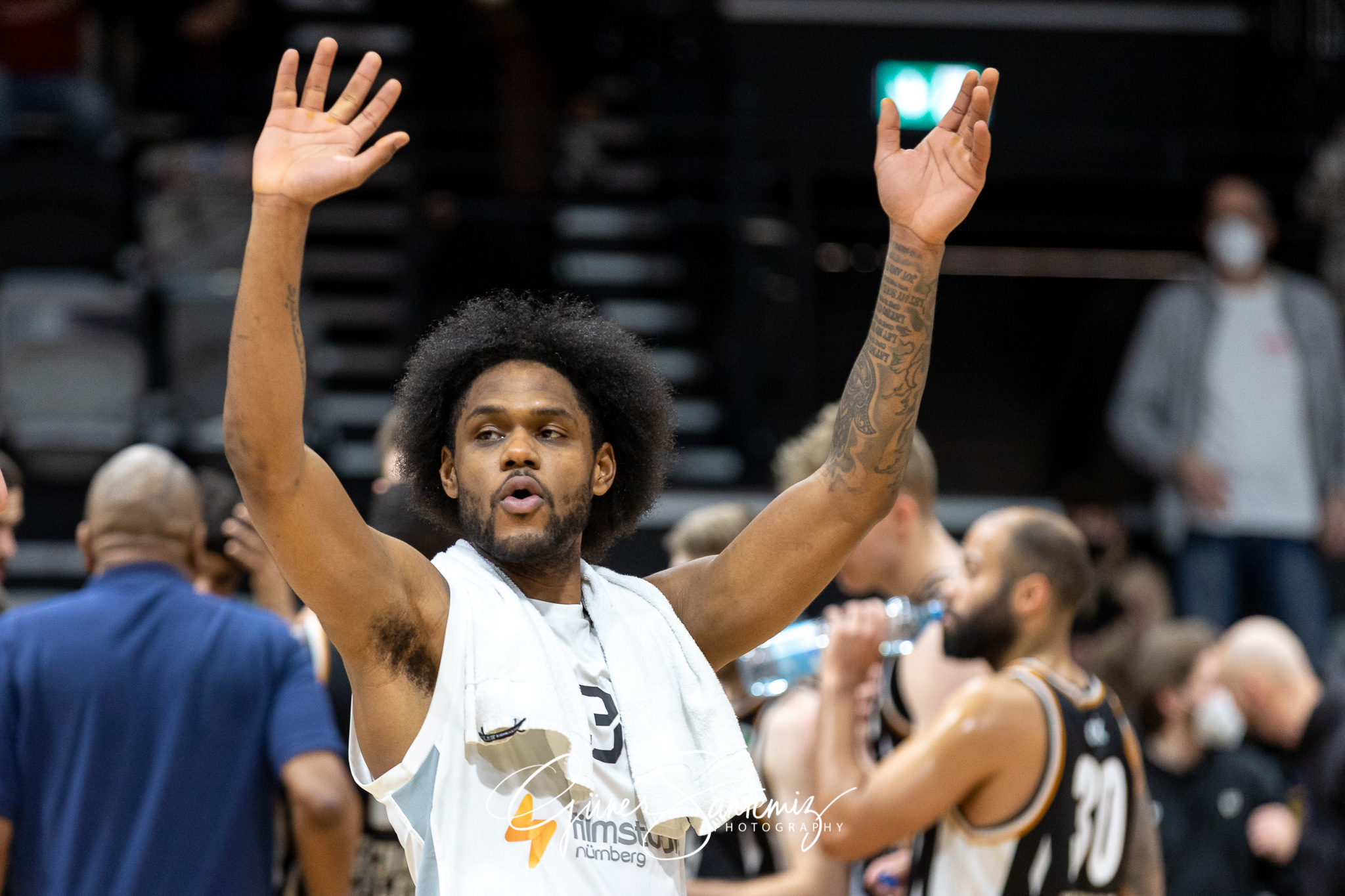 Nuernberg Falcons BC vs. Itzehoe Eagles - Basketball - 2. Bundes