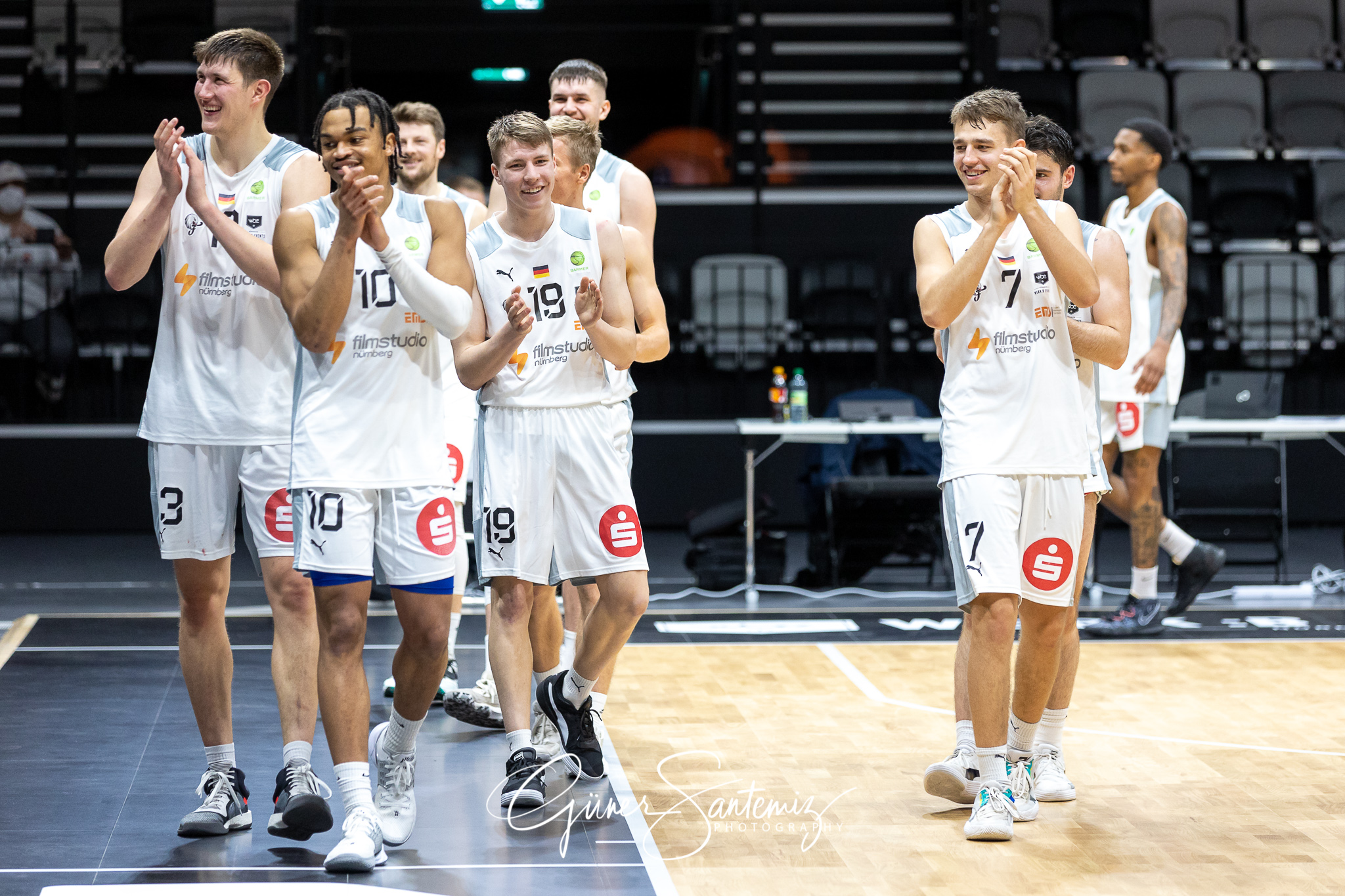 Nuernberg Falcons BC vs. Itzehoe Eagles - Basketball - 2. Bundes