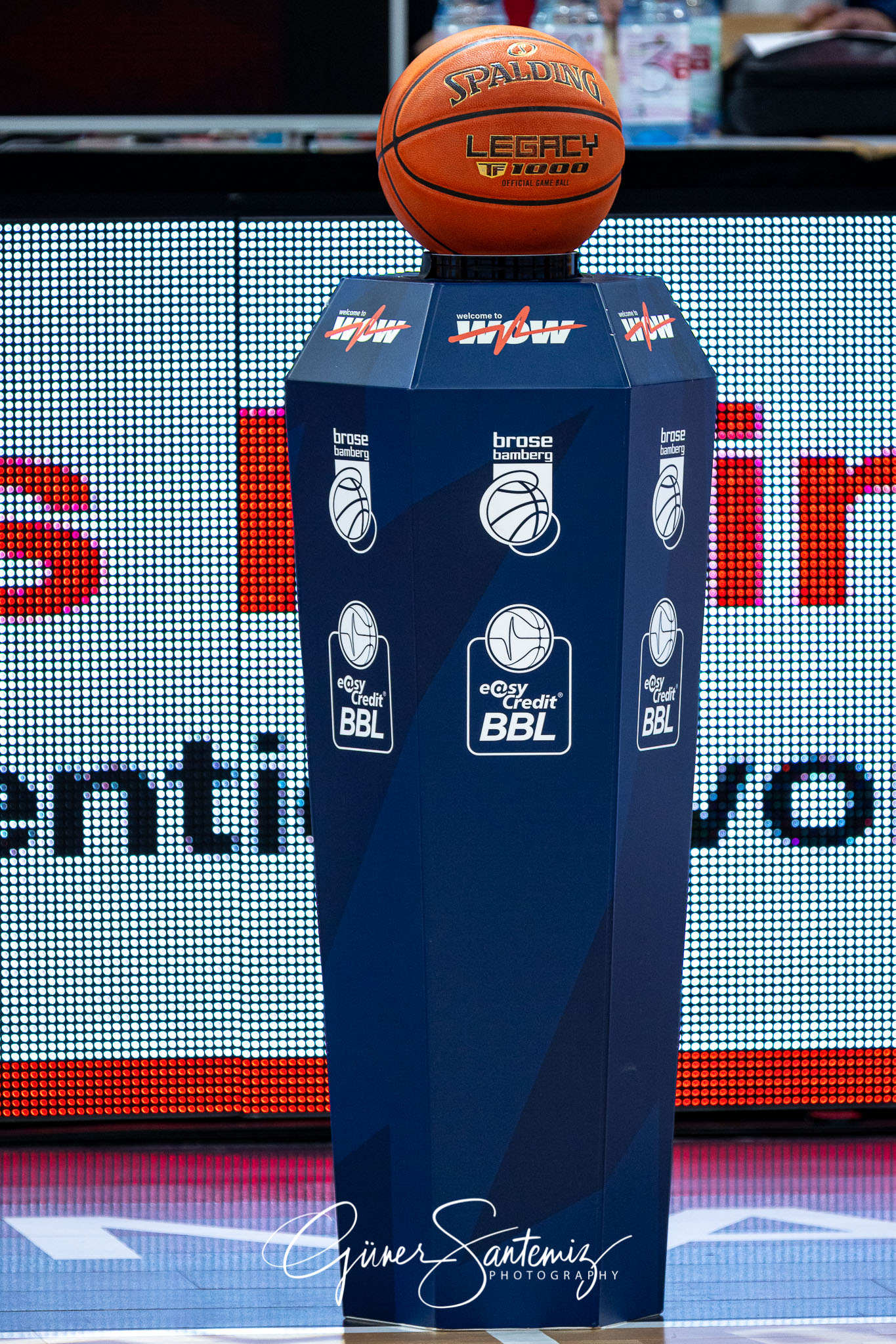 Brose Bamberg vs. Niners Chemnitz - Basketball - easyCredit BBL