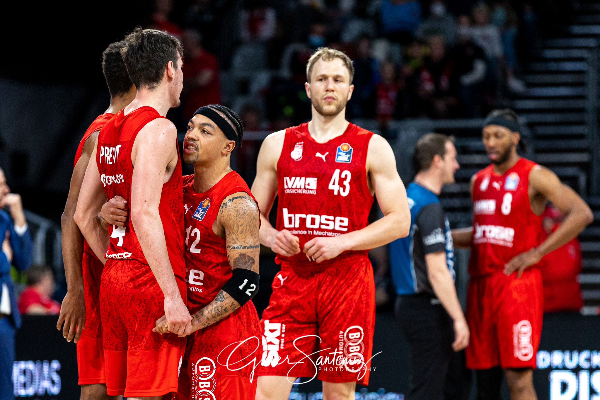 Brose Bamberg vs. Niners Chemnitz - Basketball - easyCredit BBL