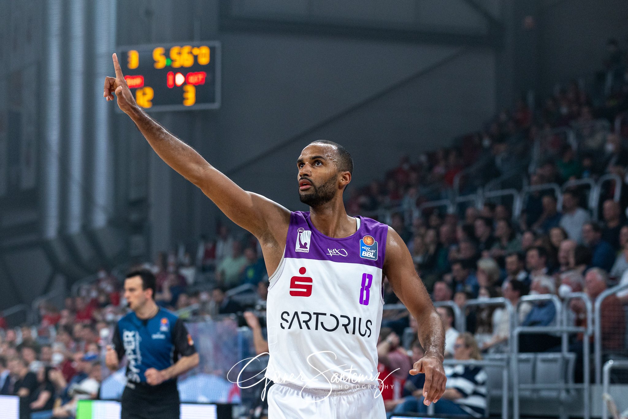 Brose Bamberg vs. BG Goettingen - Basketball - easyCredit BBL -