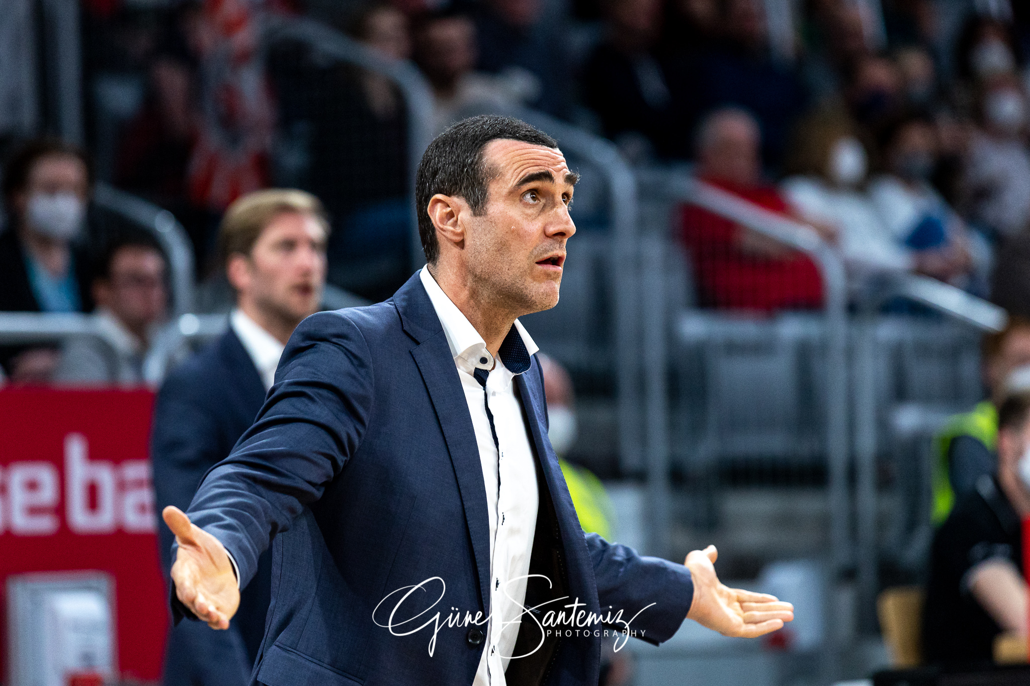 Brose Bamberg vs. BG Goettingen - Basketball - easyCredit BBL -