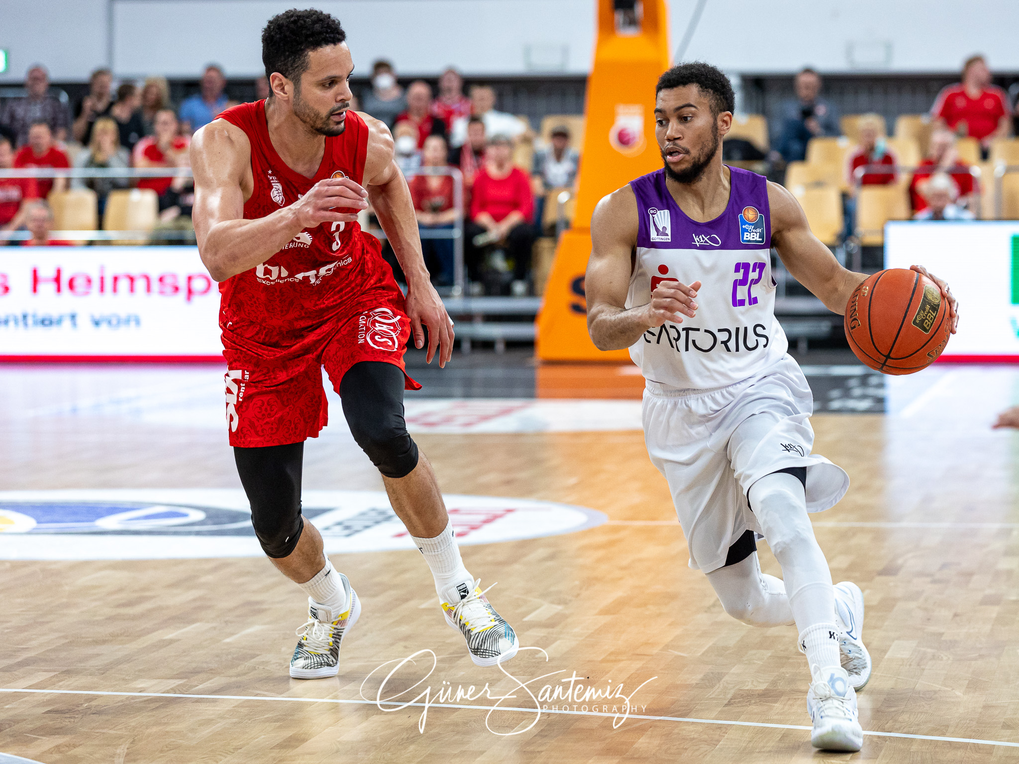 Brose Bamberg vs. BG Goettingen - Basketball - easyCredit BBL -