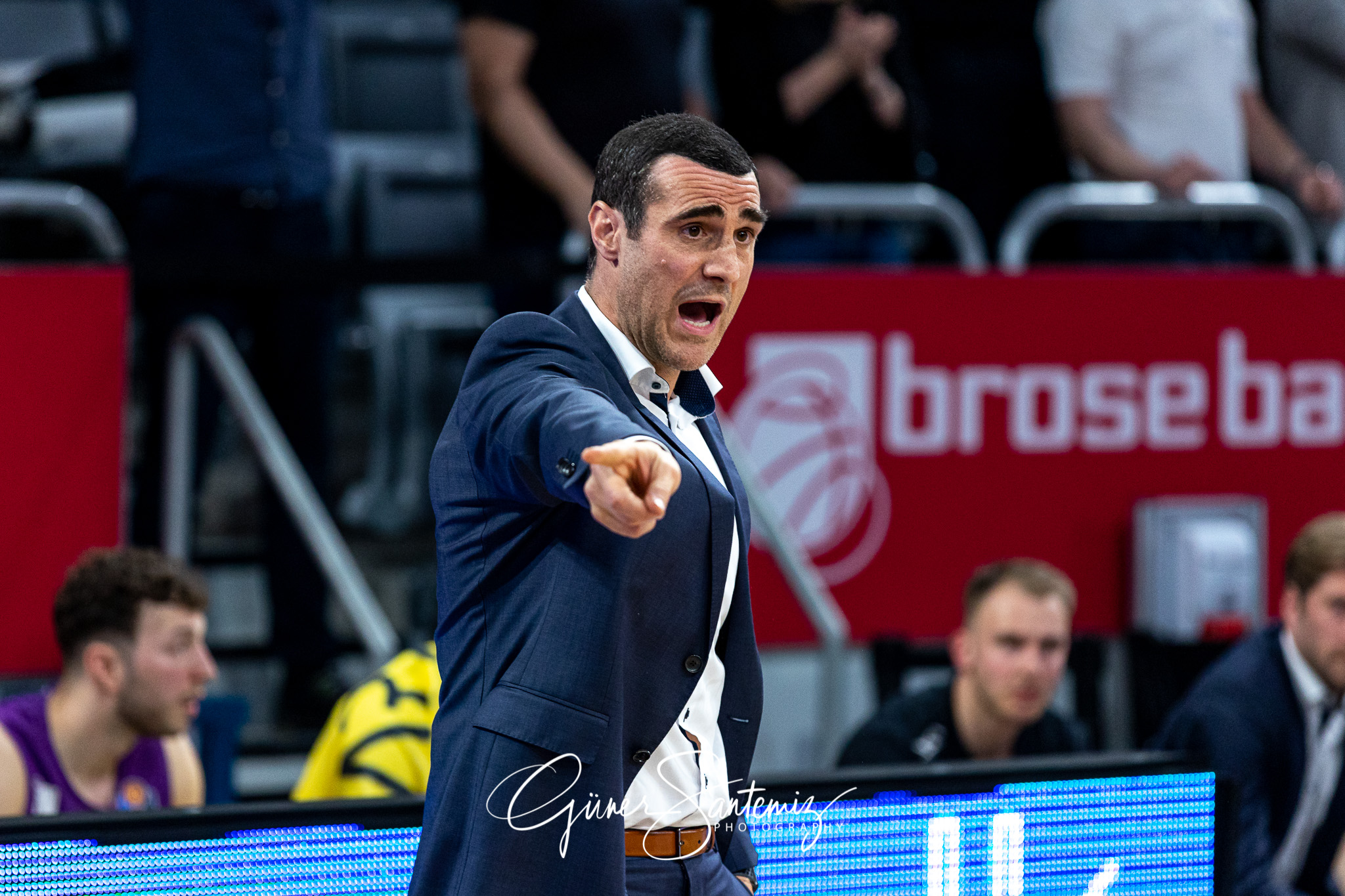 Brose Bamberg vs. BG Goettingen - Basketball - easyCredit BBL -