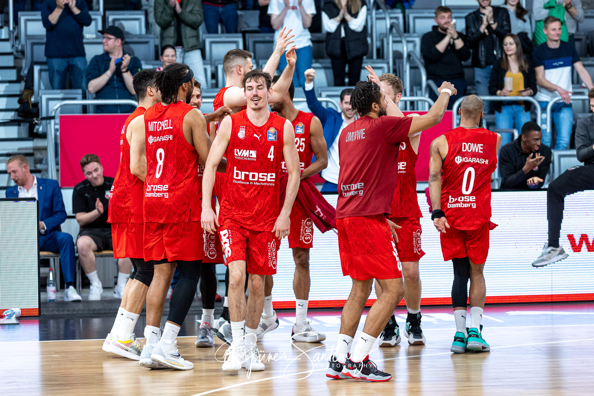 Brose Bamberg vs. BG Goettingen - Basketball - easyCredit BBL -