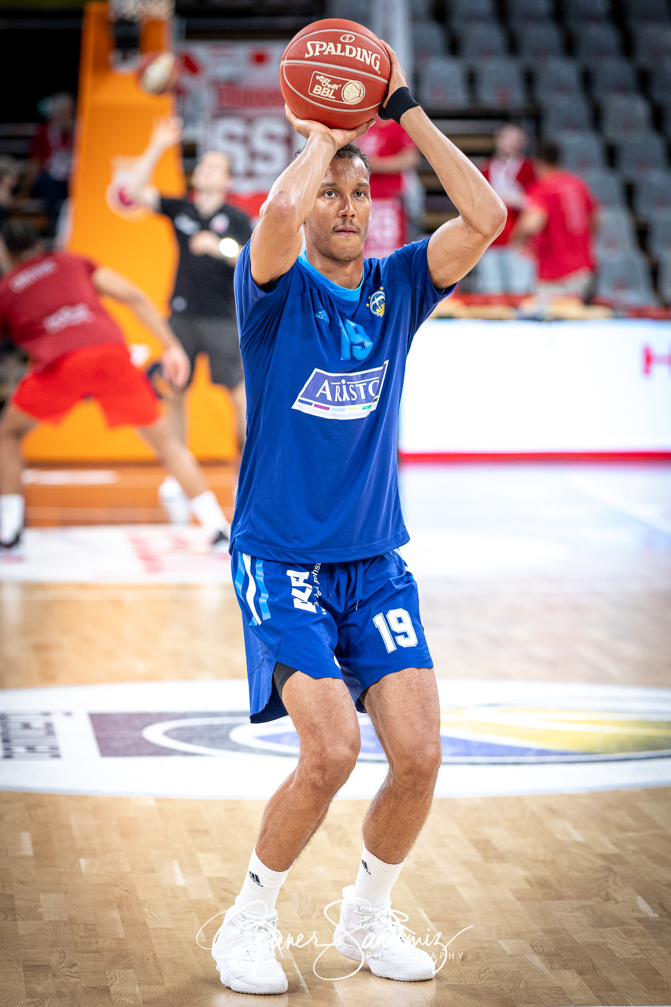 Brose Bamberg vs. Alba Berlin - Basketball - easyCredit BBL - Pl