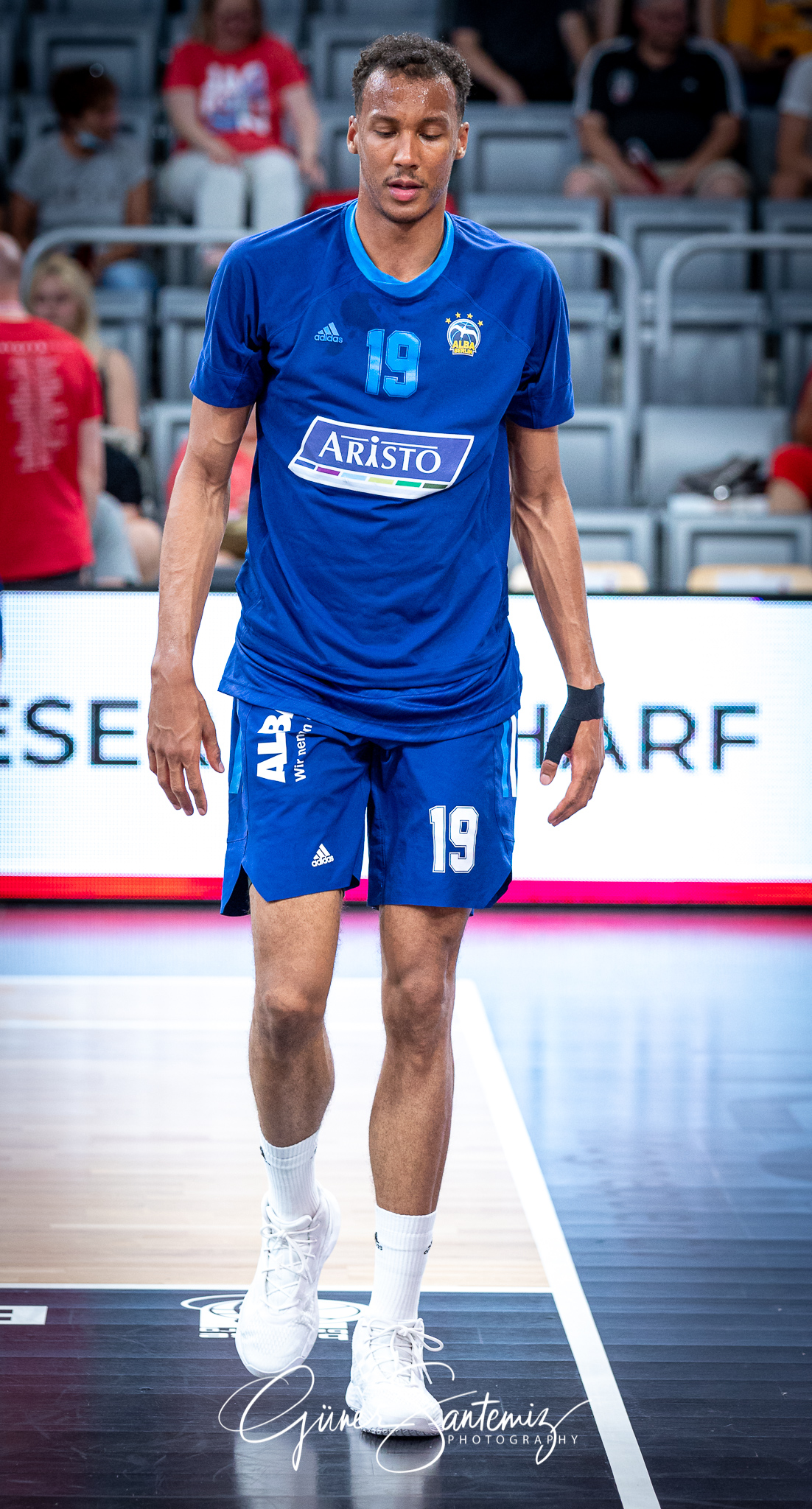 Brose Bamberg vs. Alba Berlin - Basketball - easyCredit BBL - Pl