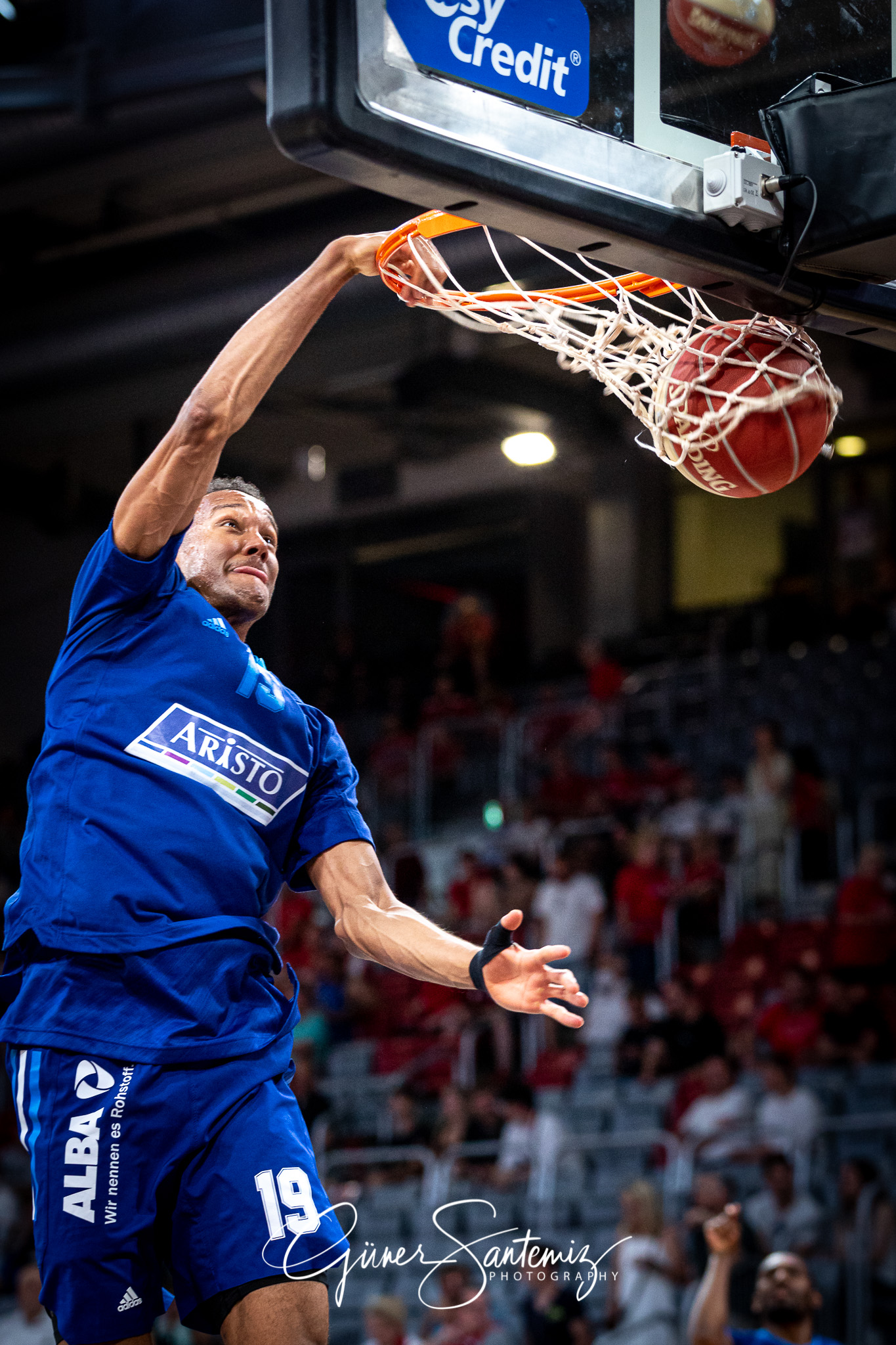 Brose Bamberg vs. Alba Berlin - Basketball - easyCredit BBL - Pl