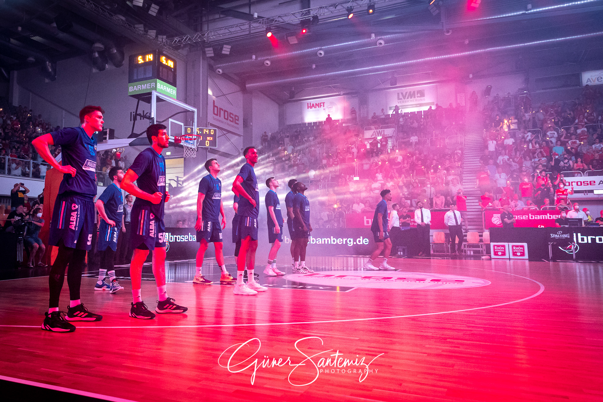 Brose Bamberg vs. Alba Berlin - Basketball - easyCredit BBL - Pl