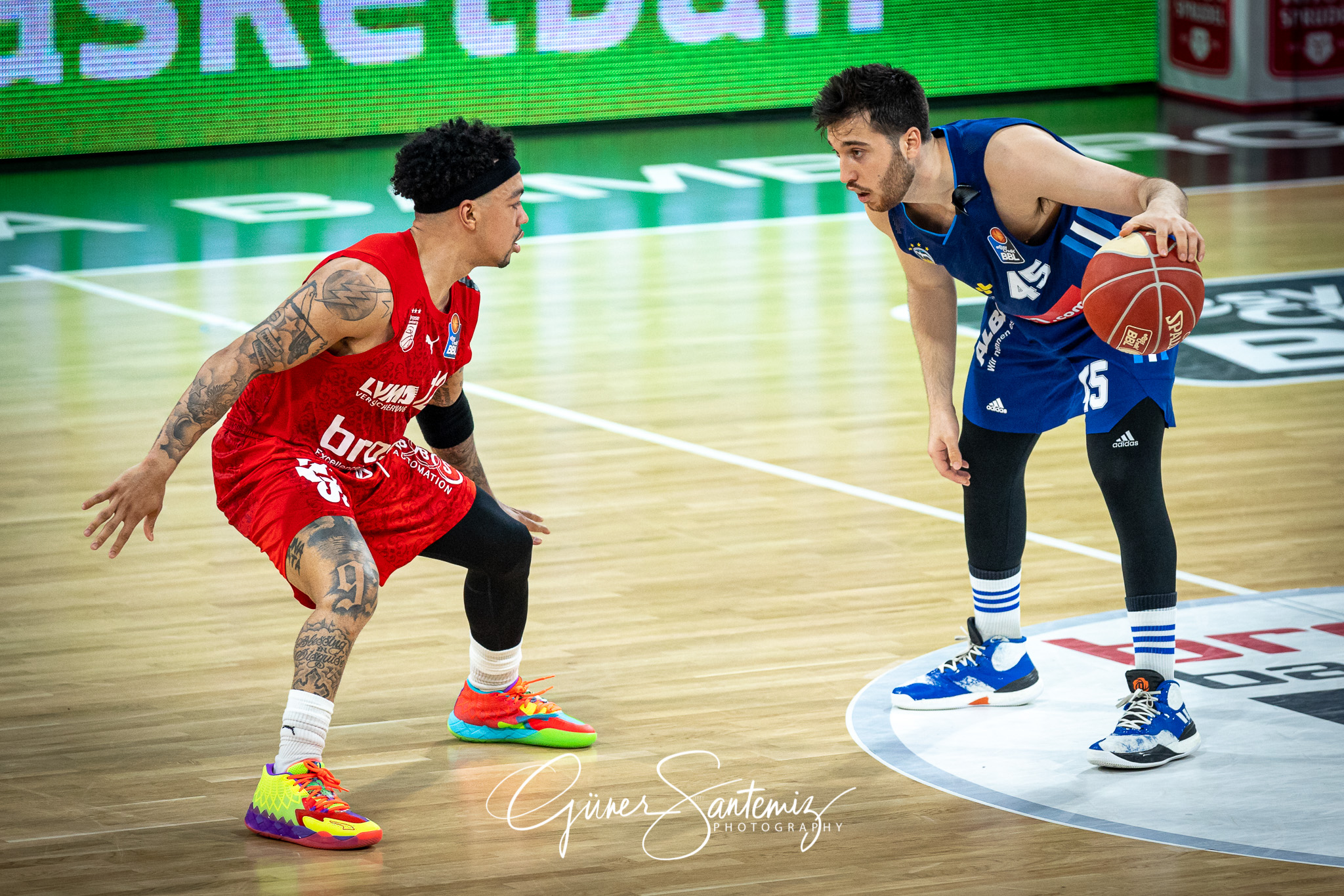 Brose Bamberg vs. Alba Berlin - Basketball - easyCredit BBL - Pl