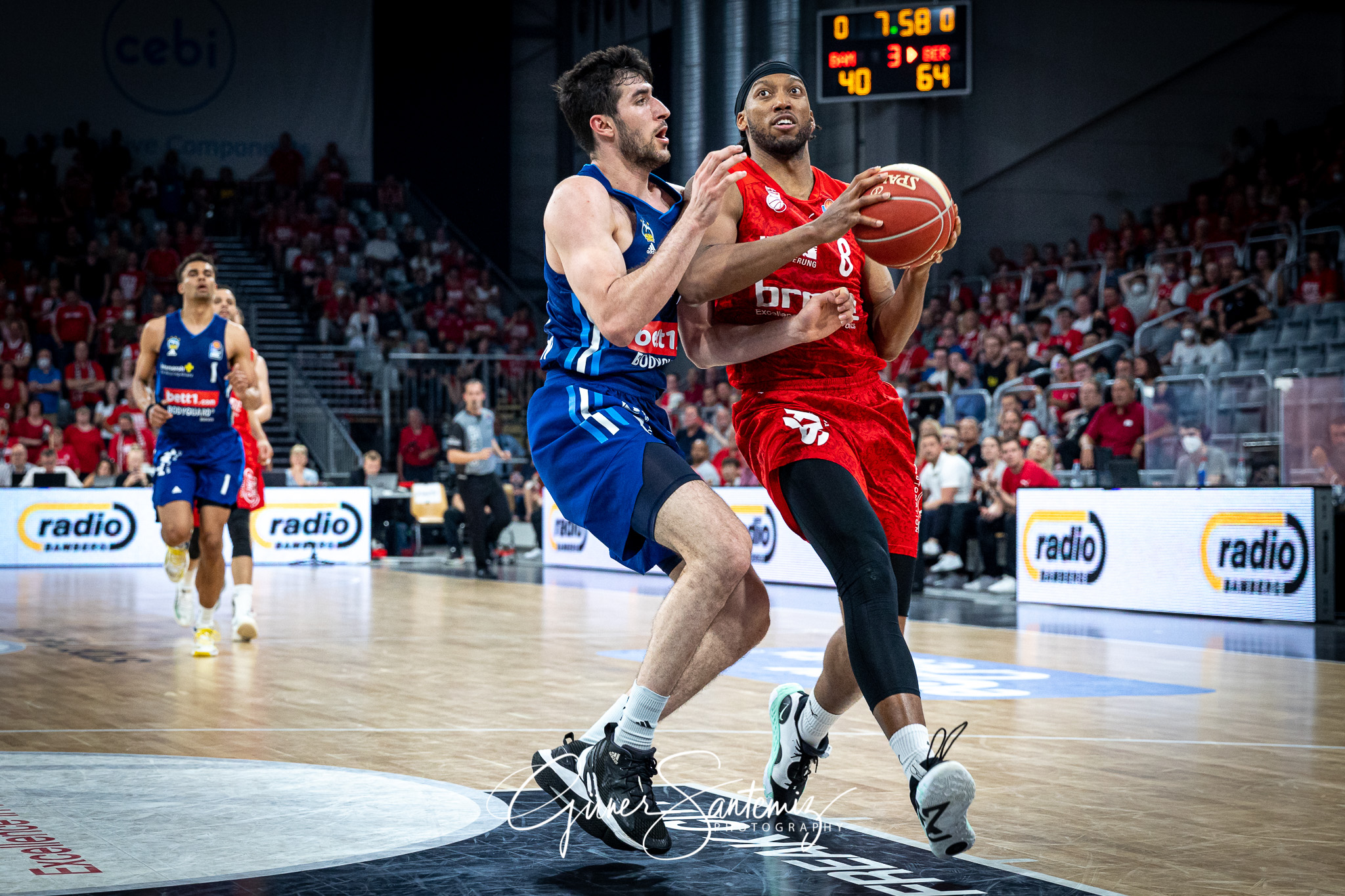 Brose Bamberg vs. Alba Berlin - Basketball - easyCredit BBL - Pl