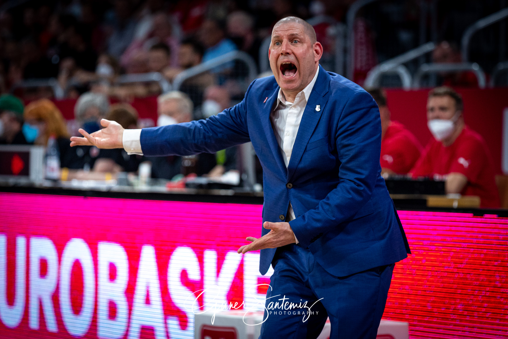 Brose Bamberg vs. Alba Berlin - Basketball - easyCredit BBL - Pl