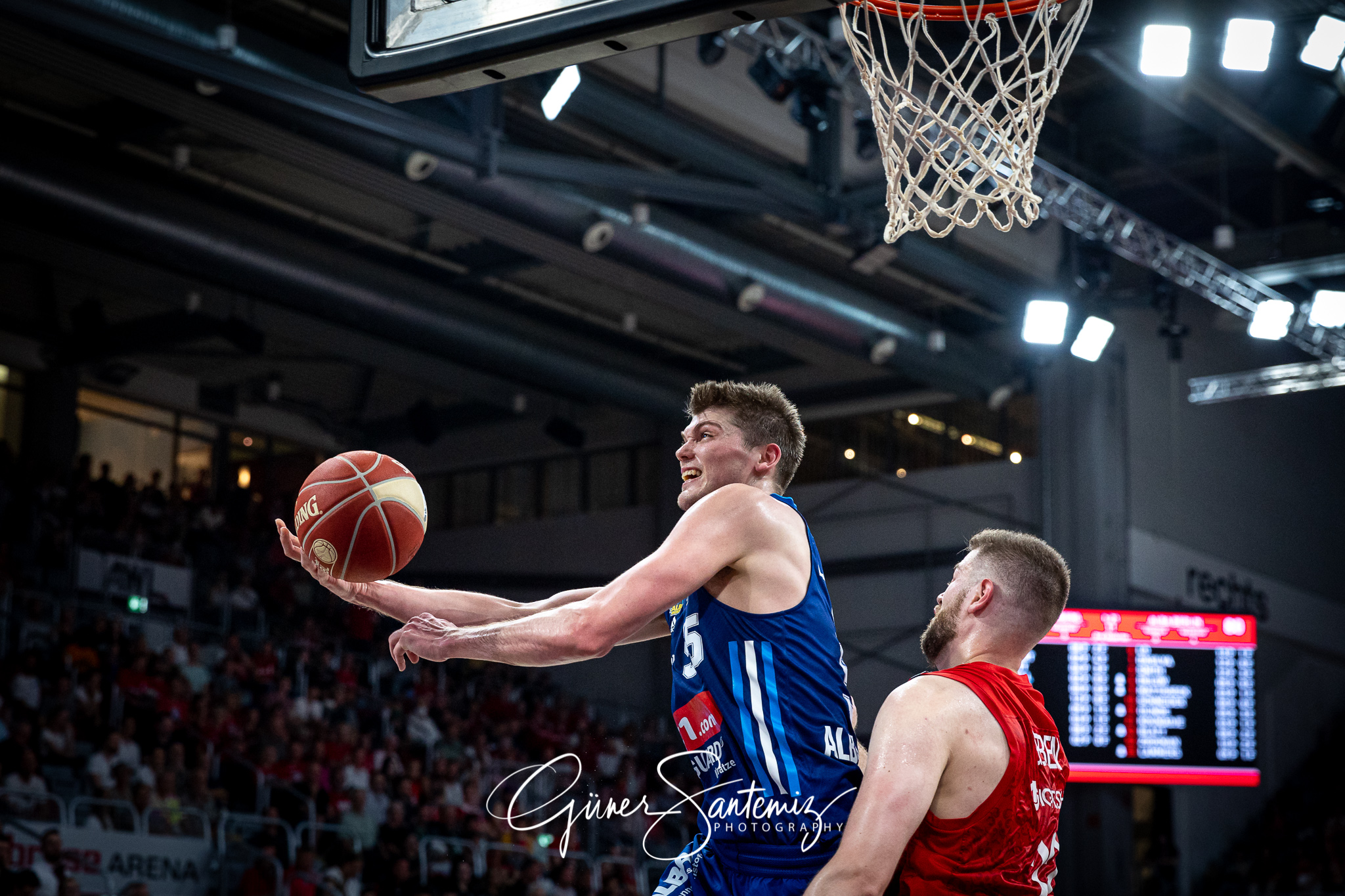 Brose Bamberg vs. Alba Berlin - Basketball - easyCredit BBL - Pl