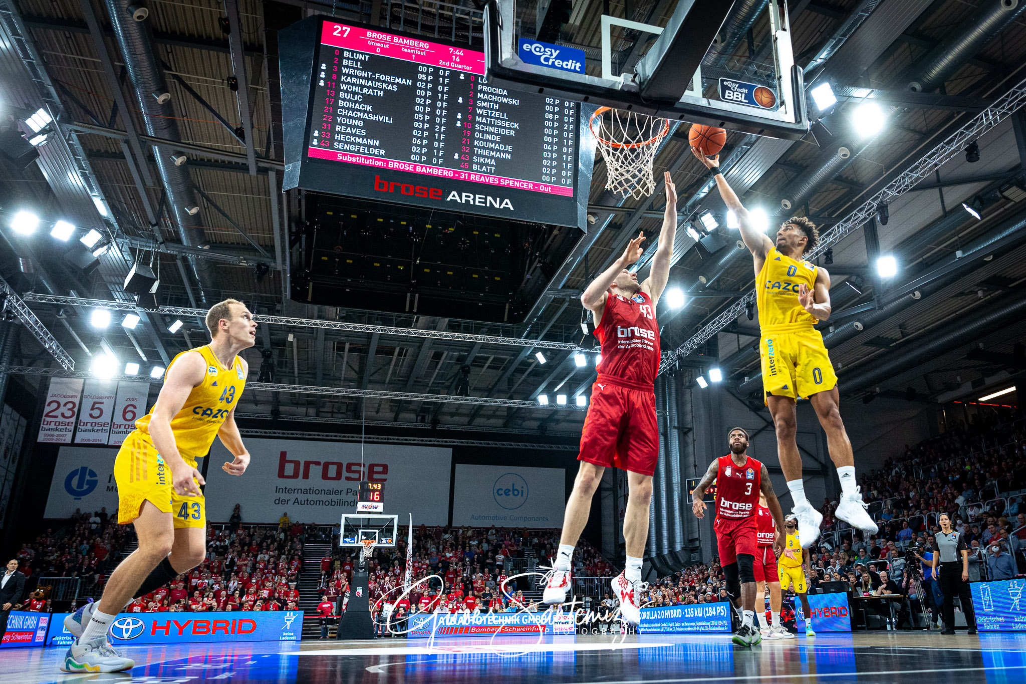 Brose Bamberg vs. Alba Berlin - Basketball - easyCredit BBL - 1.