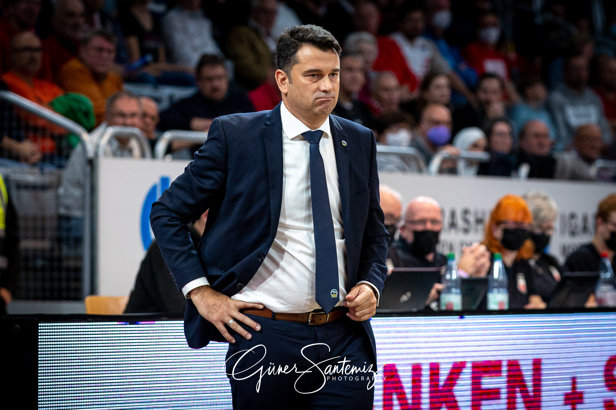 Brose Bamberg vs. Alba Berlin - Basketball - easyCredit BBL - 1.