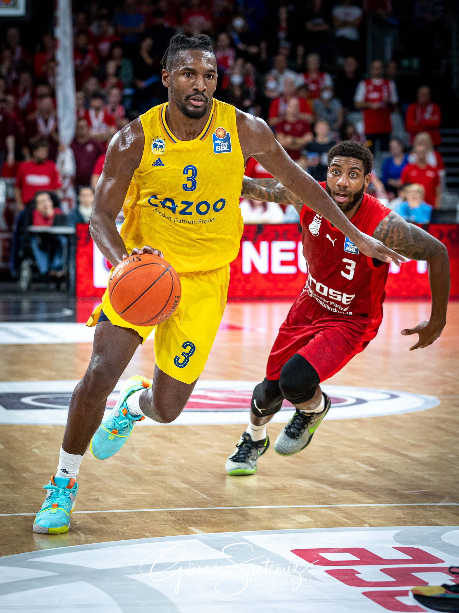 Brose Bamberg vs. Alba Berlin - Basketball - easyCredit BBL - 1.