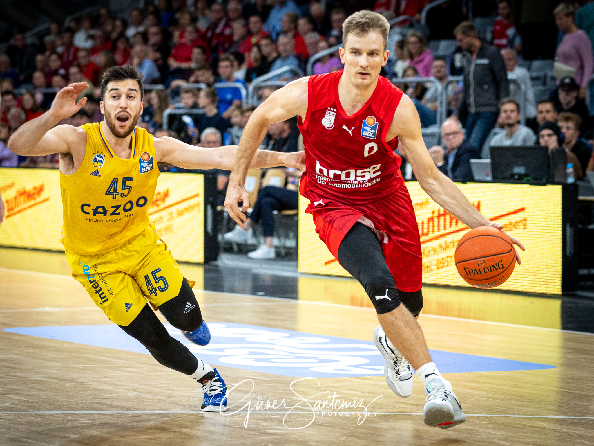 Brose Bamberg vs. Alba Berlin - Basketball - easyCredit BBL - 1.