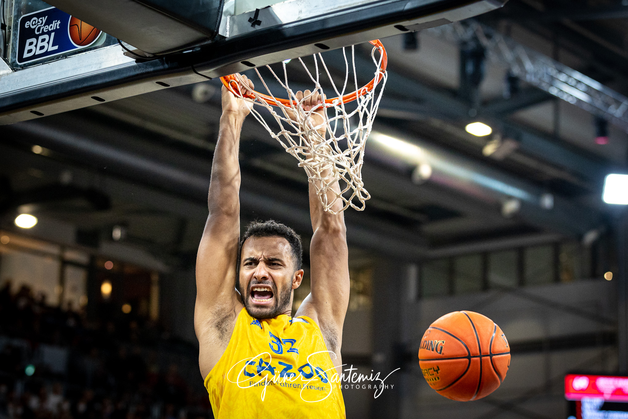 Brose Bamberg vs. Alba Berlin - Basketball - easyCredit BBL - 1.