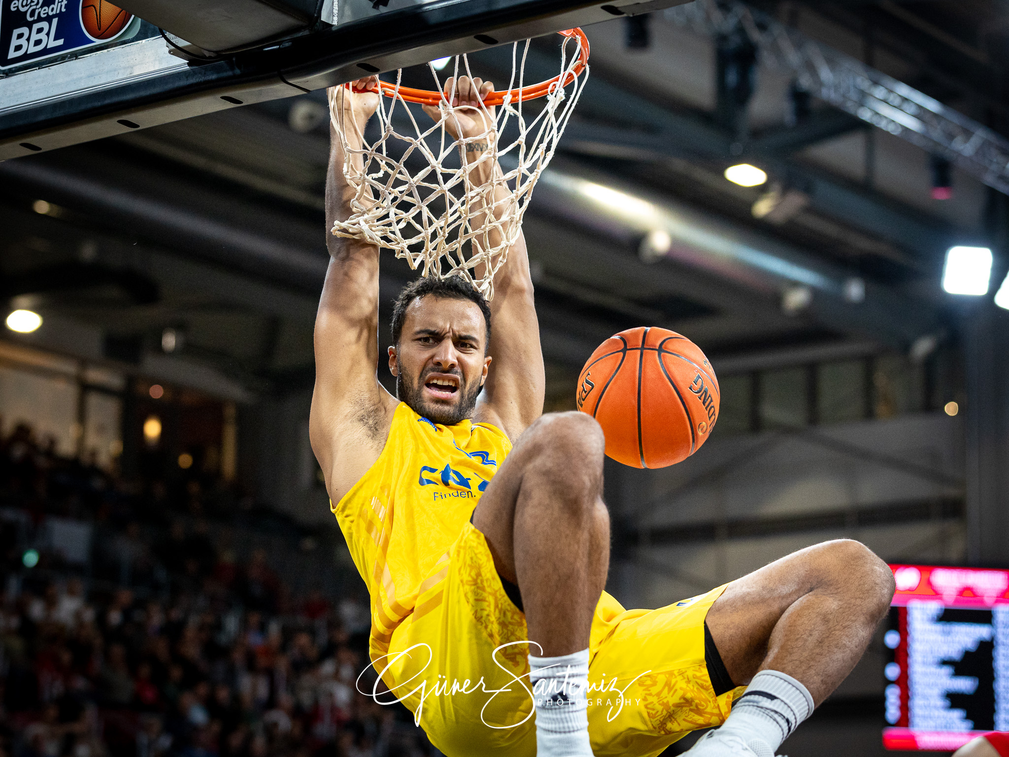 Brose Bamberg vs. Alba Berlin - Basketball - easyCredit BBL - 1.