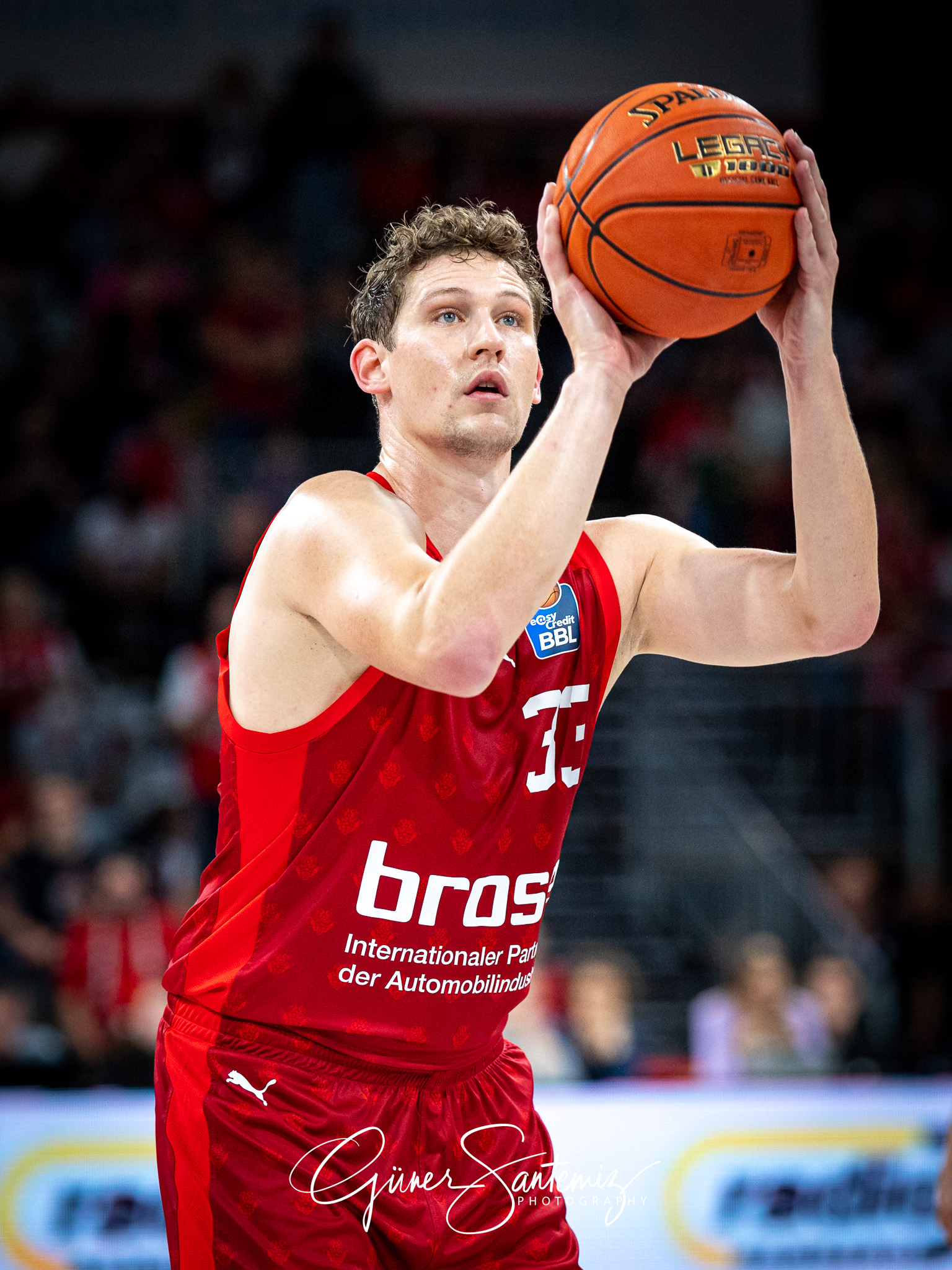 Brose Bamberg vs. Alba Berlin - Basketball - easyCredit BBL - 1.