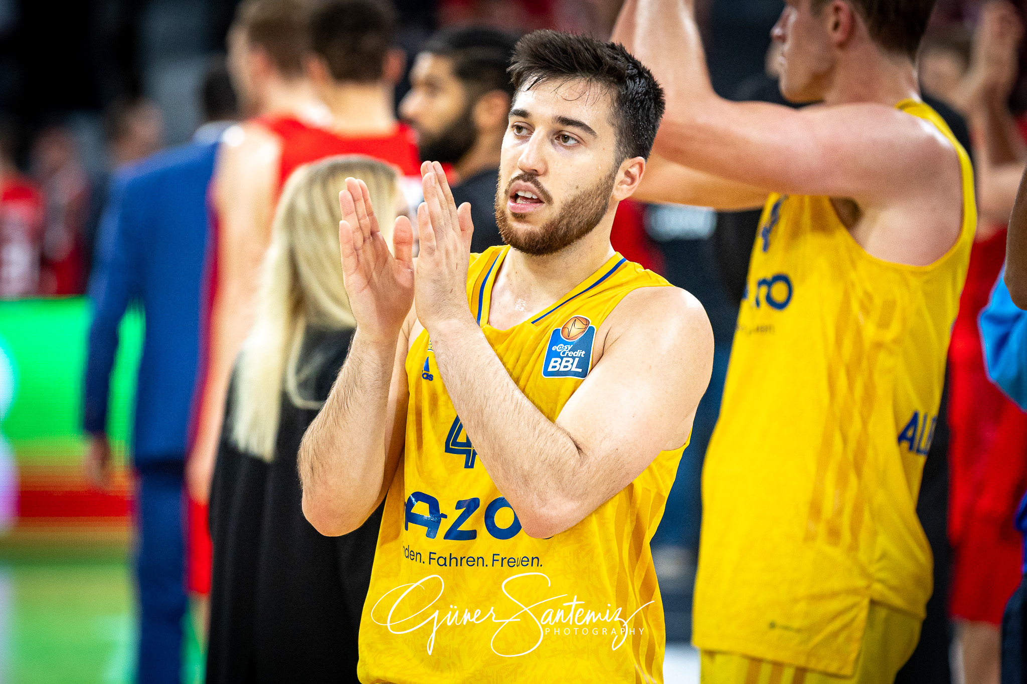 Brose Bamberg vs. Alba Berlin - Basketball - easyCredit BBL - 1.