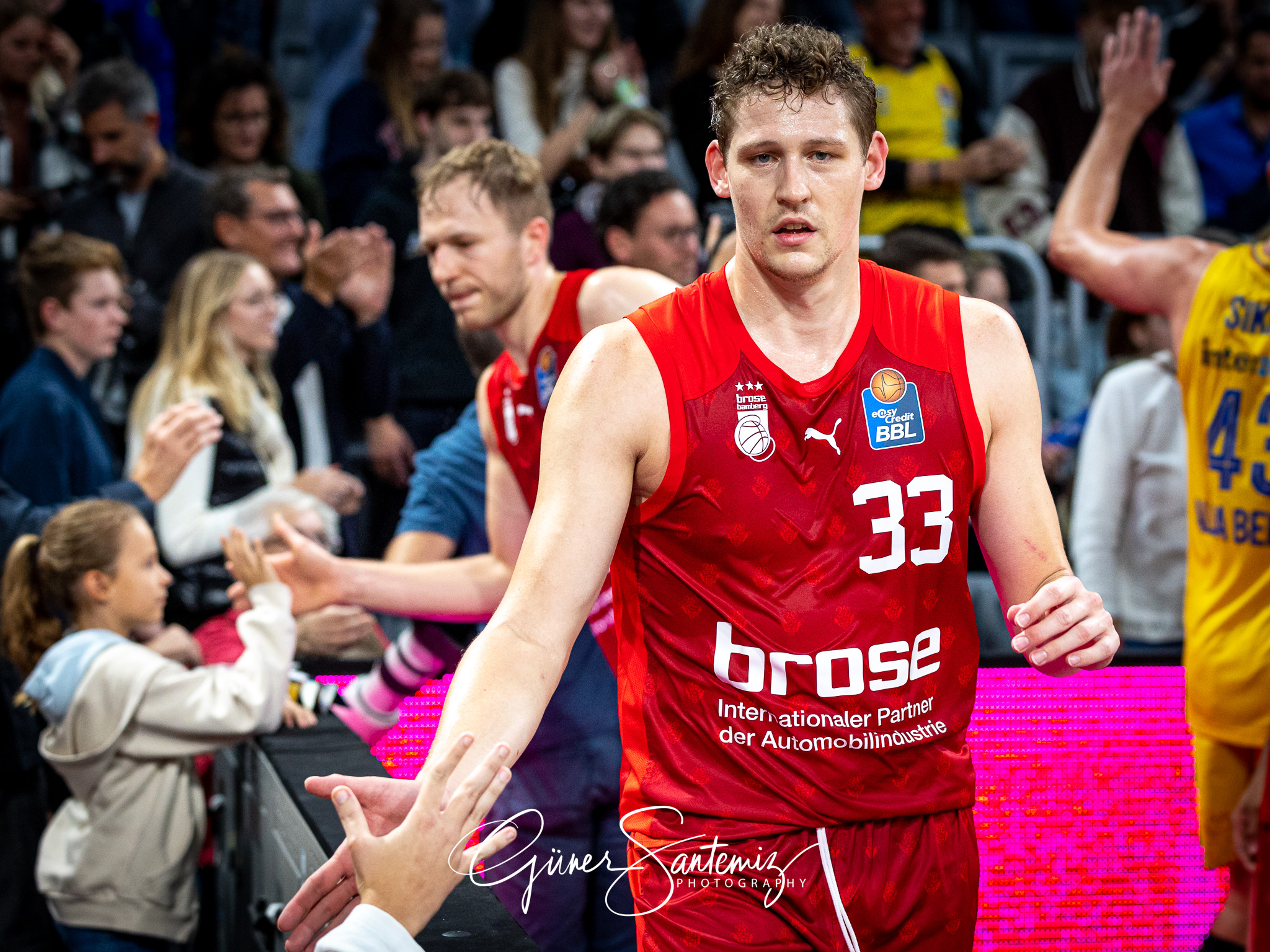 Brose Bamberg vs. Alba Berlin - Basketball - easyCredit BBL - 1.