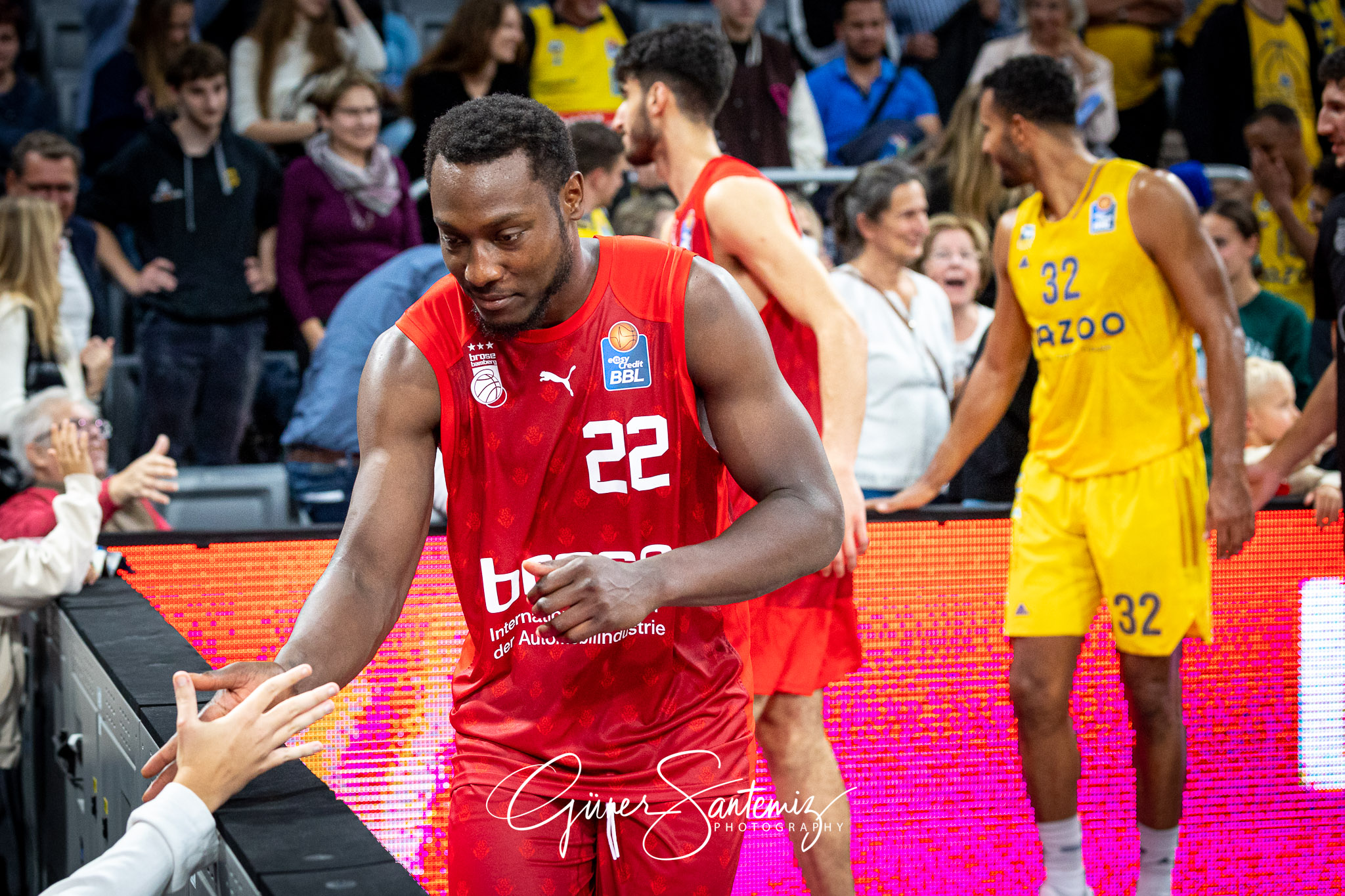 Brose Bamberg vs. Alba Berlin - Basketball - easyCredit BBL - 1.