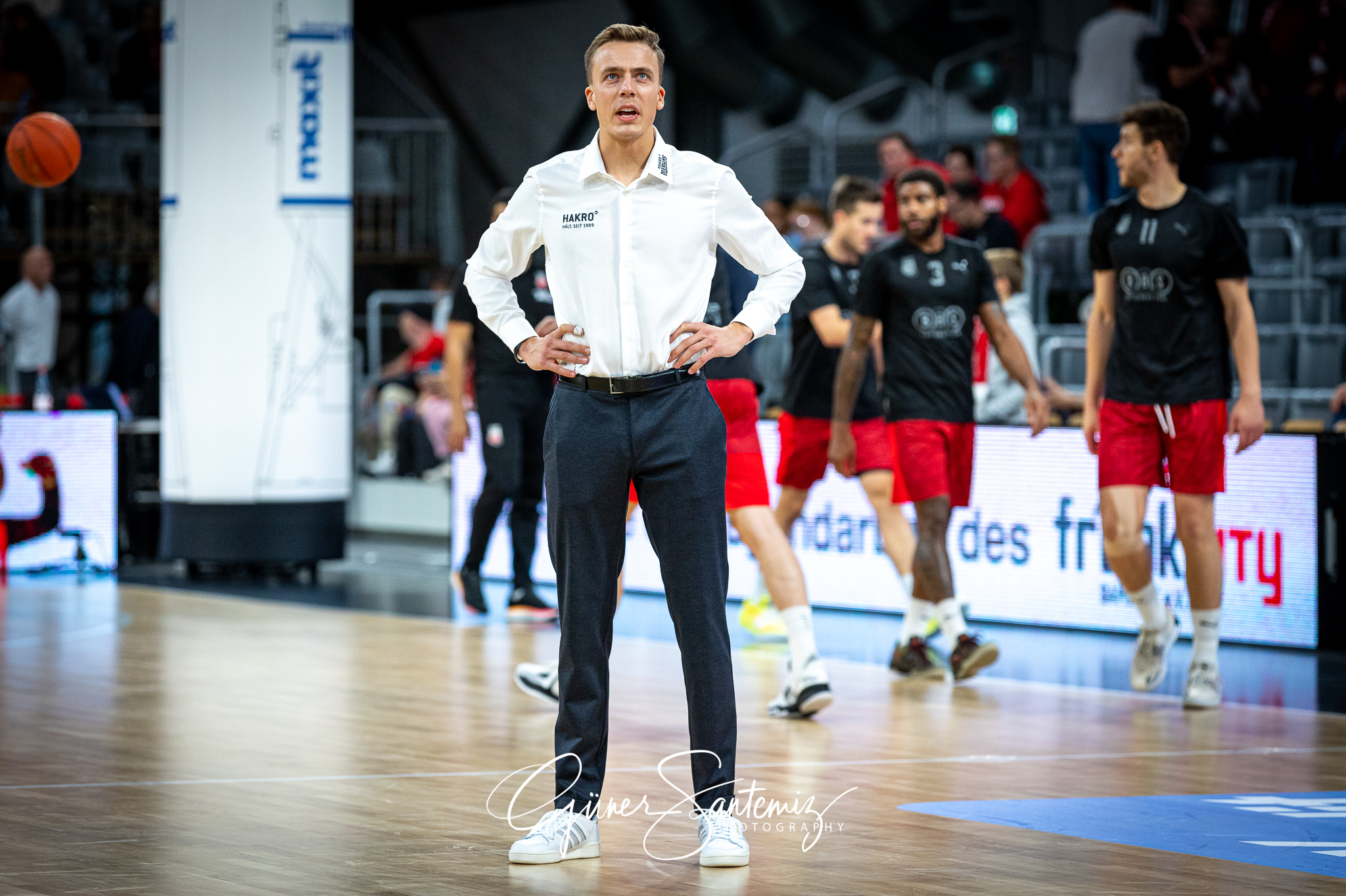 Brose Bamberg vs. Hakro Merlins Crailsheim - Basketball - easyCr