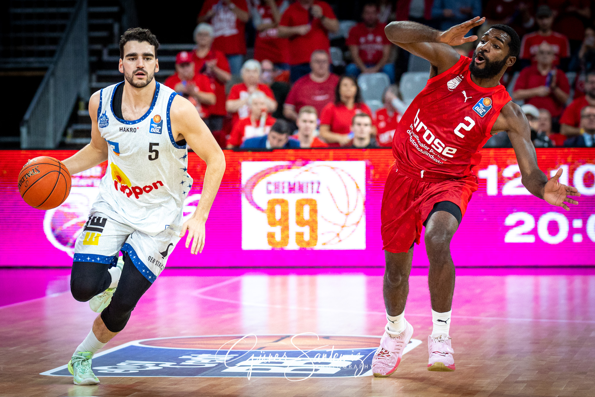 Brose Bamberg vs. Hakro Merlins Crailsheim - Basketball - easyCr